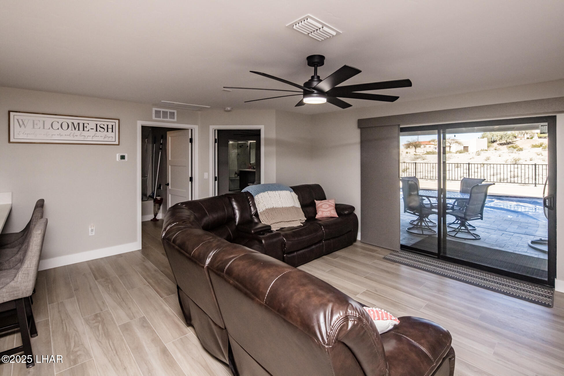 3621 Yazoo Dr