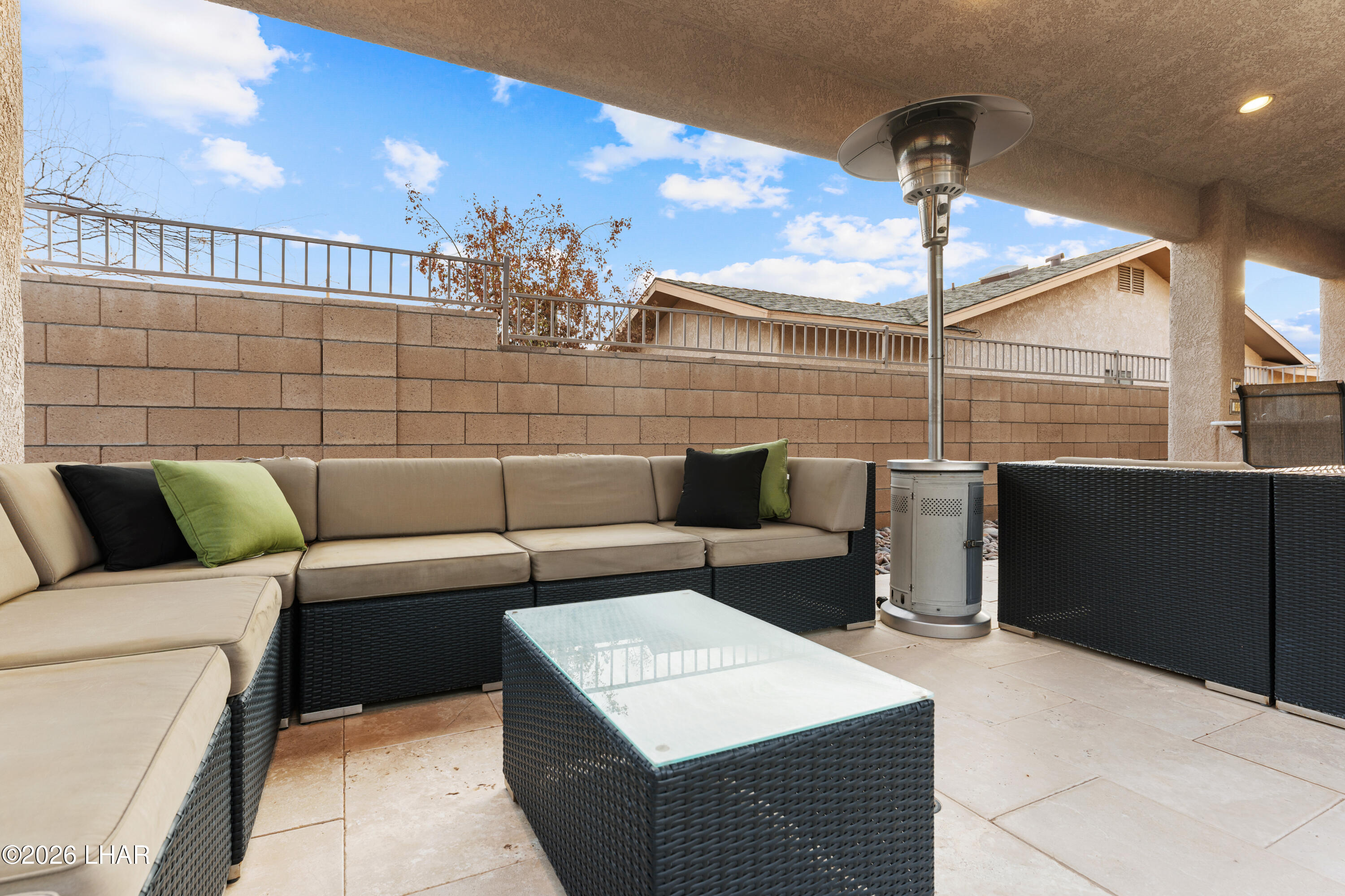 3356 Roadrunner Dr
