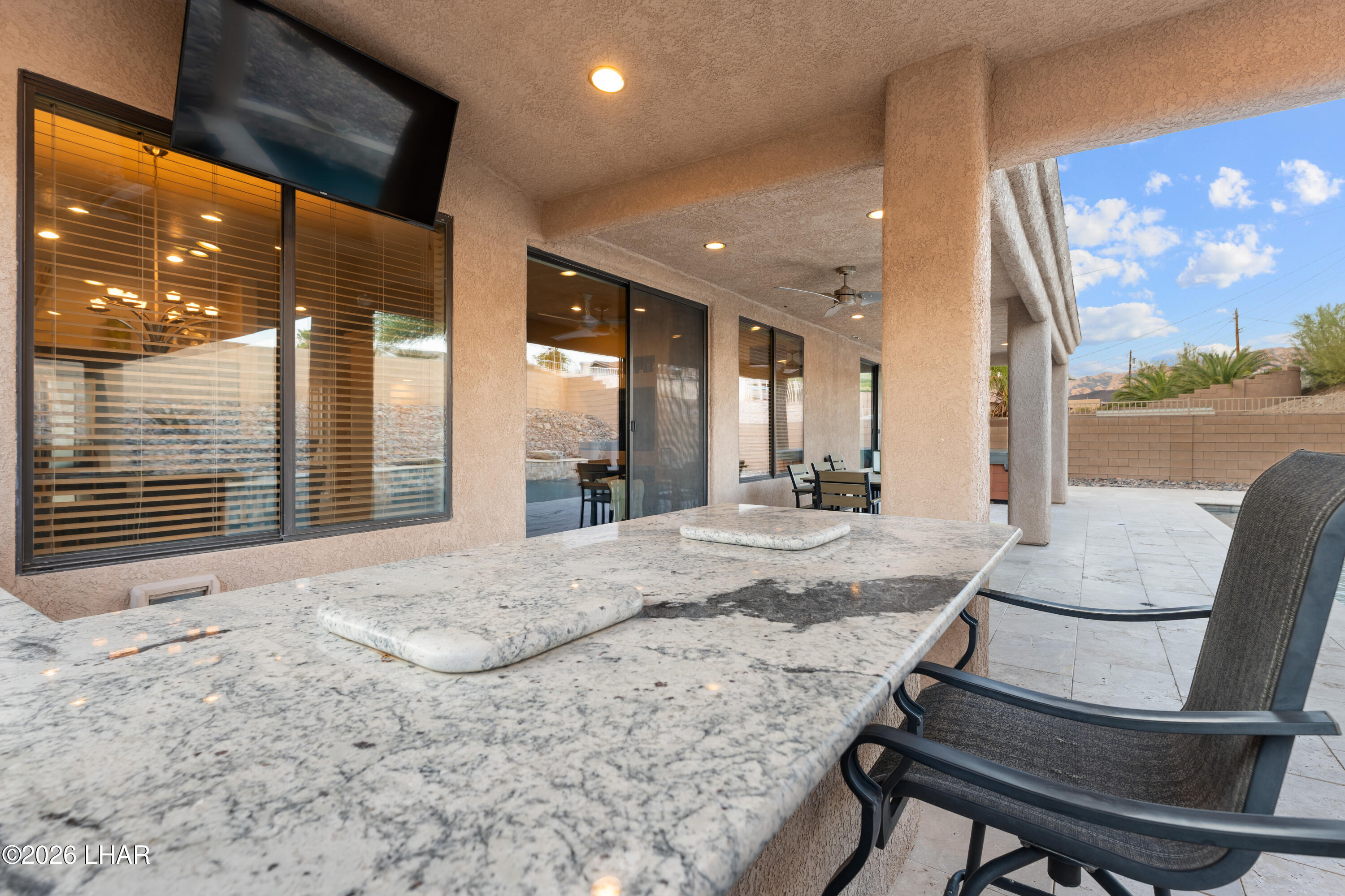 3356 Roadrunner Dr