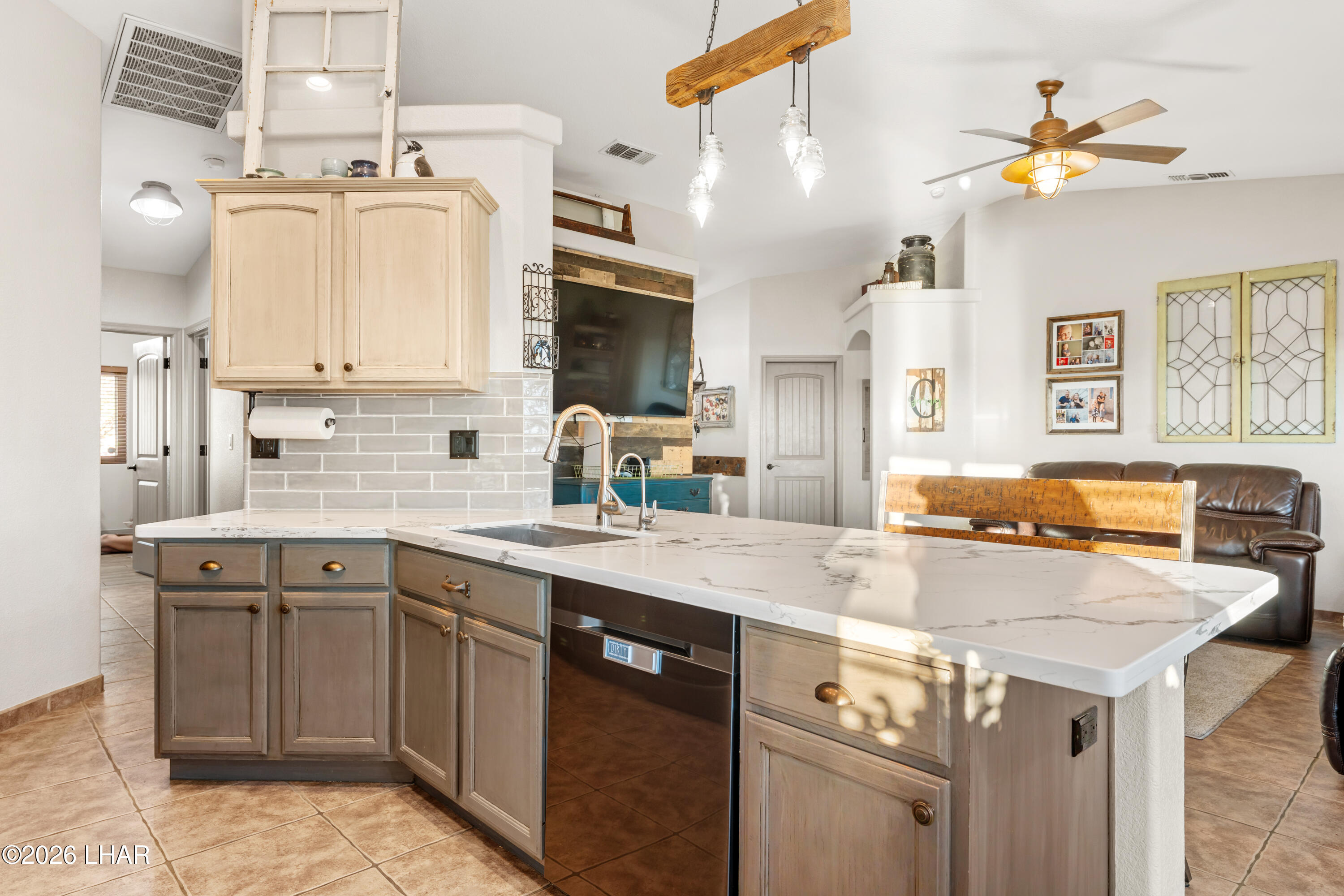 3235 Poppy Trail Pl
