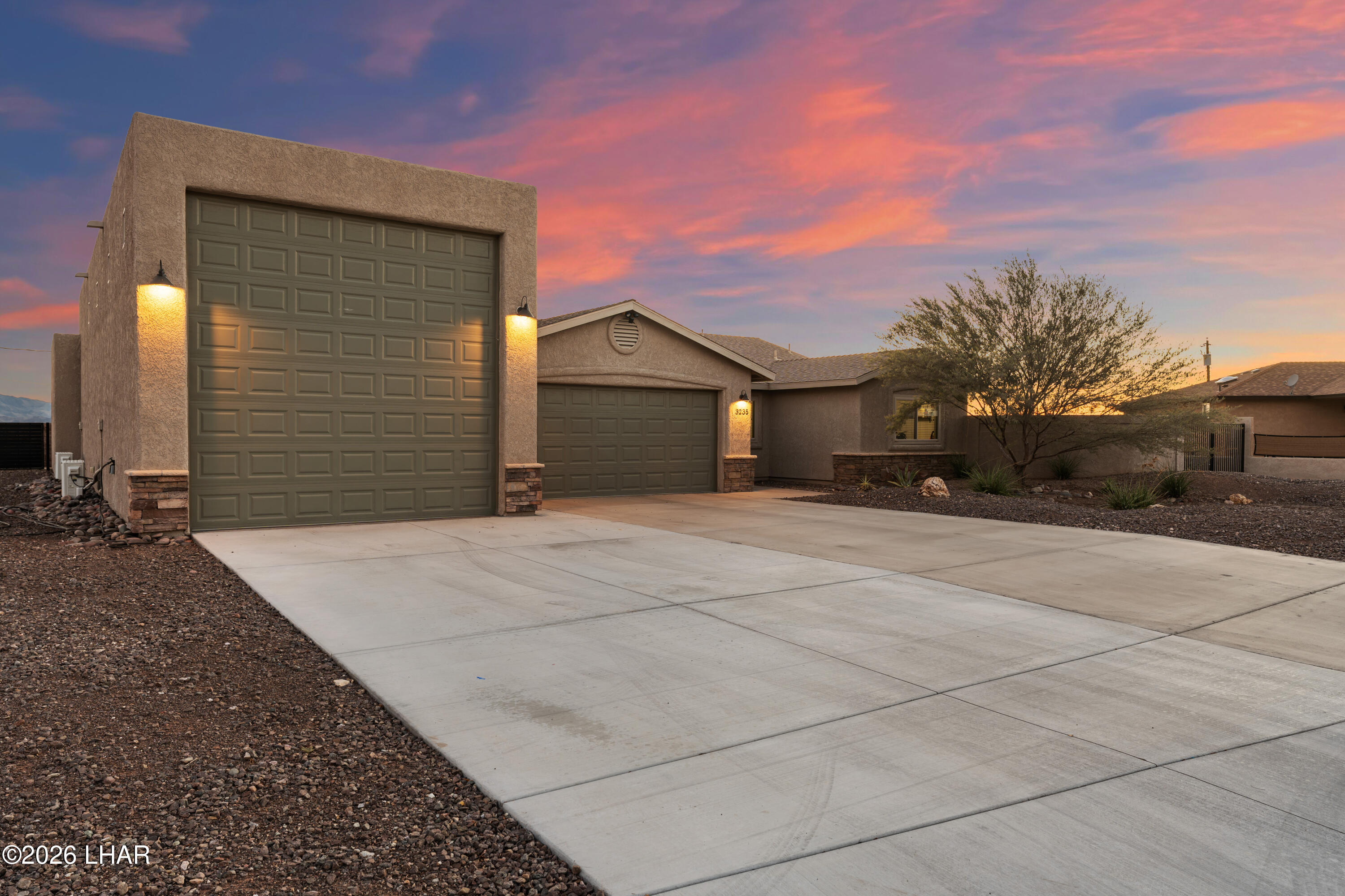3235 Poppy Trail Pl