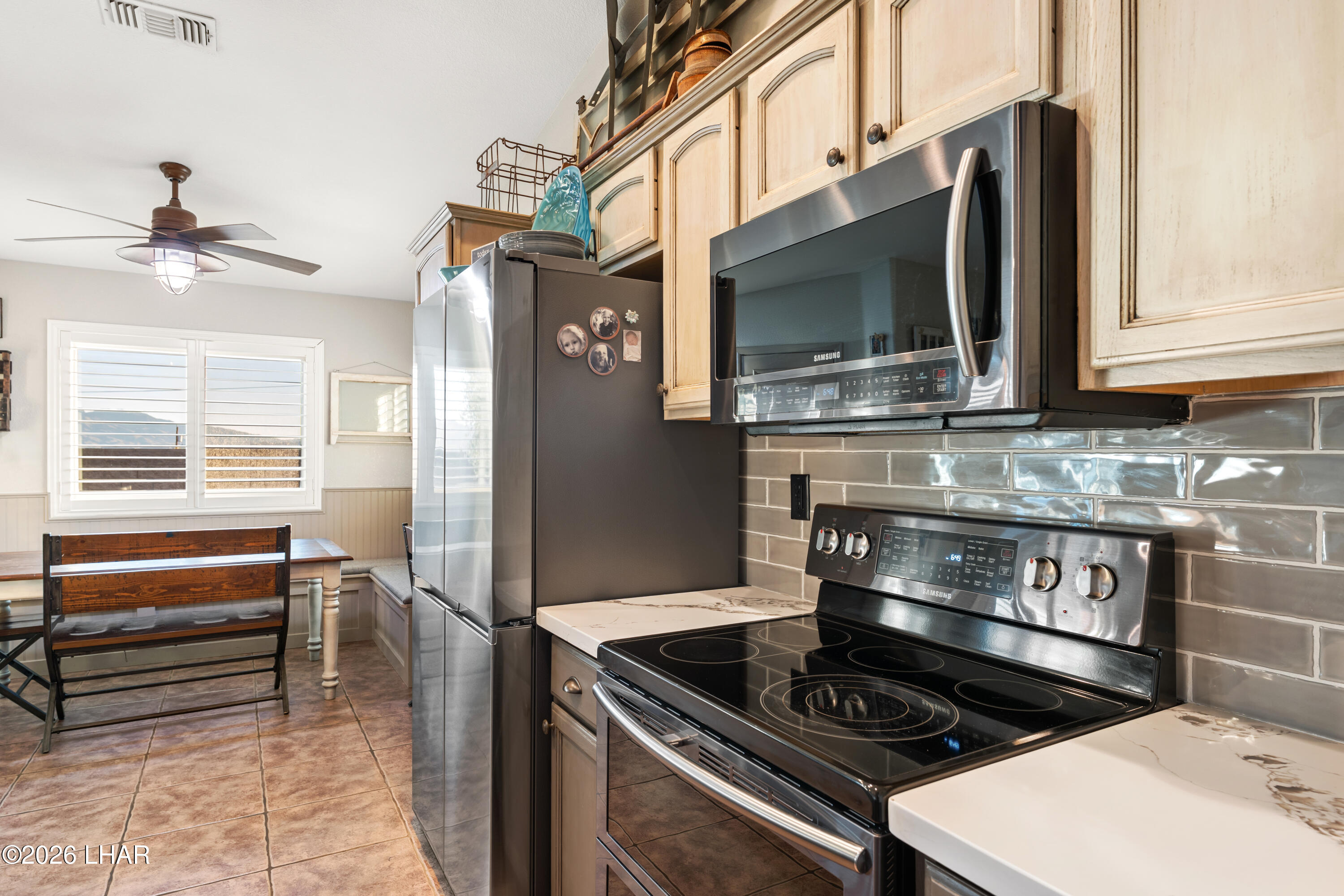 3235 Poppy Trail Pl