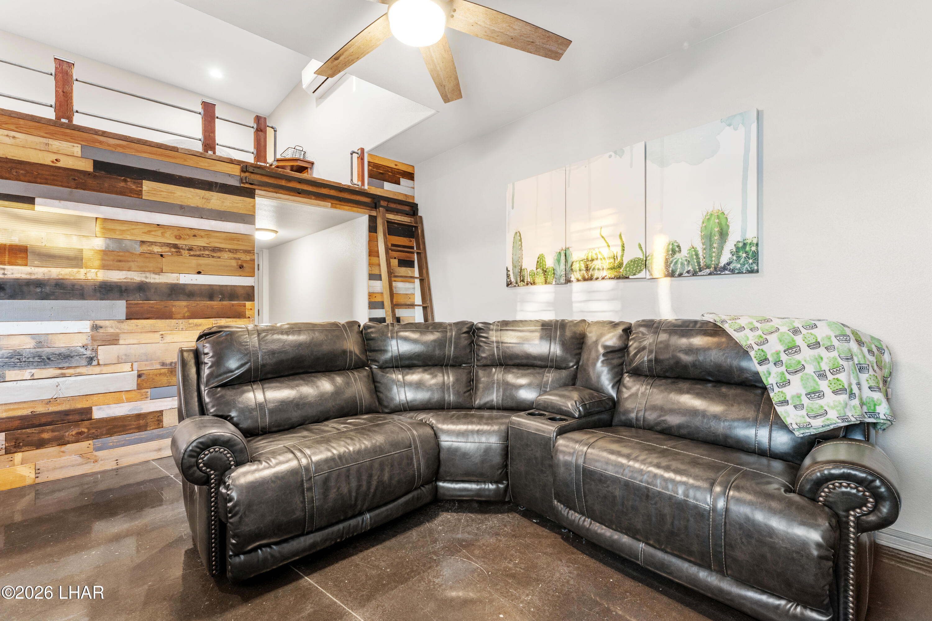 3235 Poppy Trail Pl