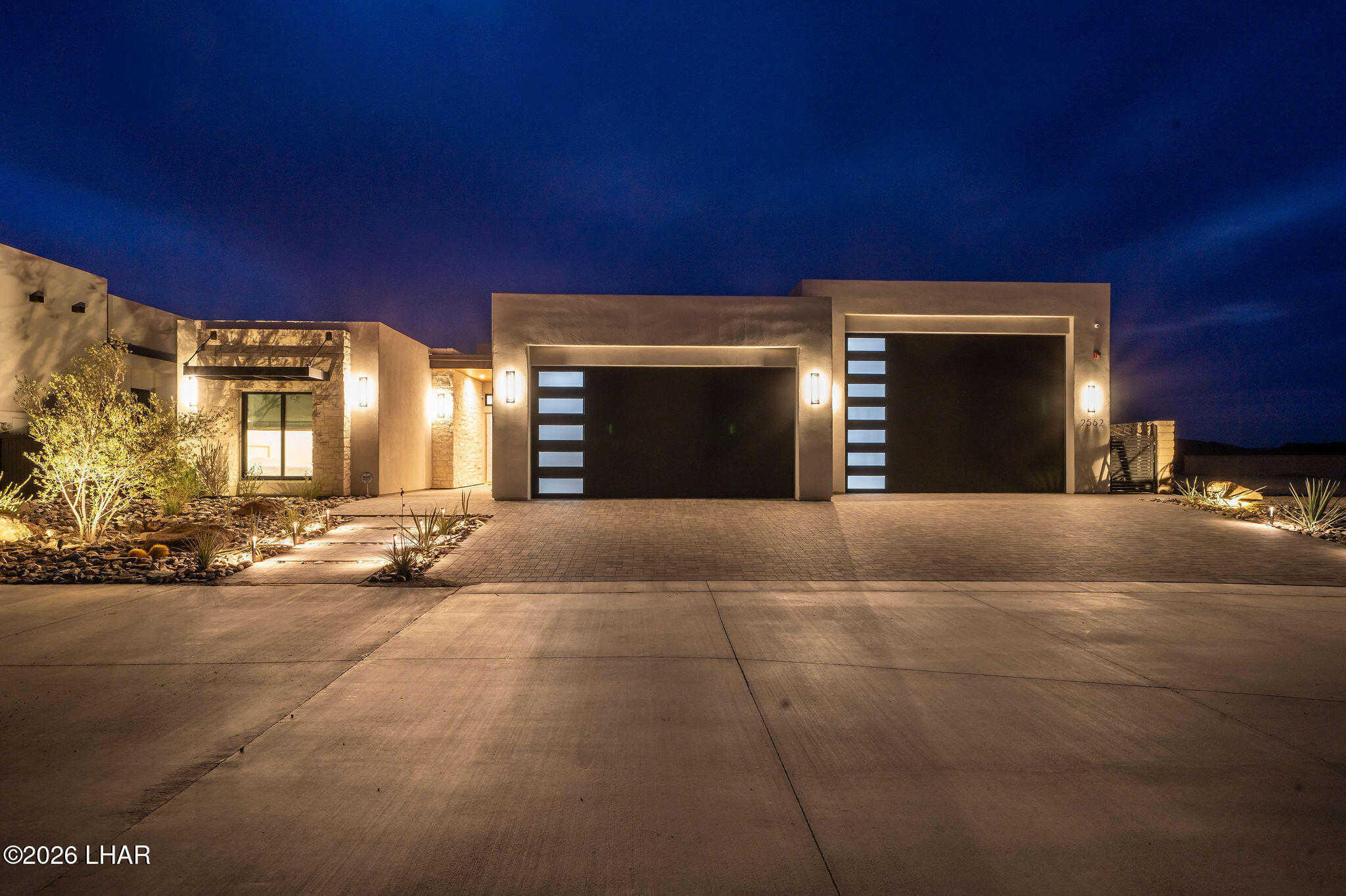 2562 Flat Irons Ln