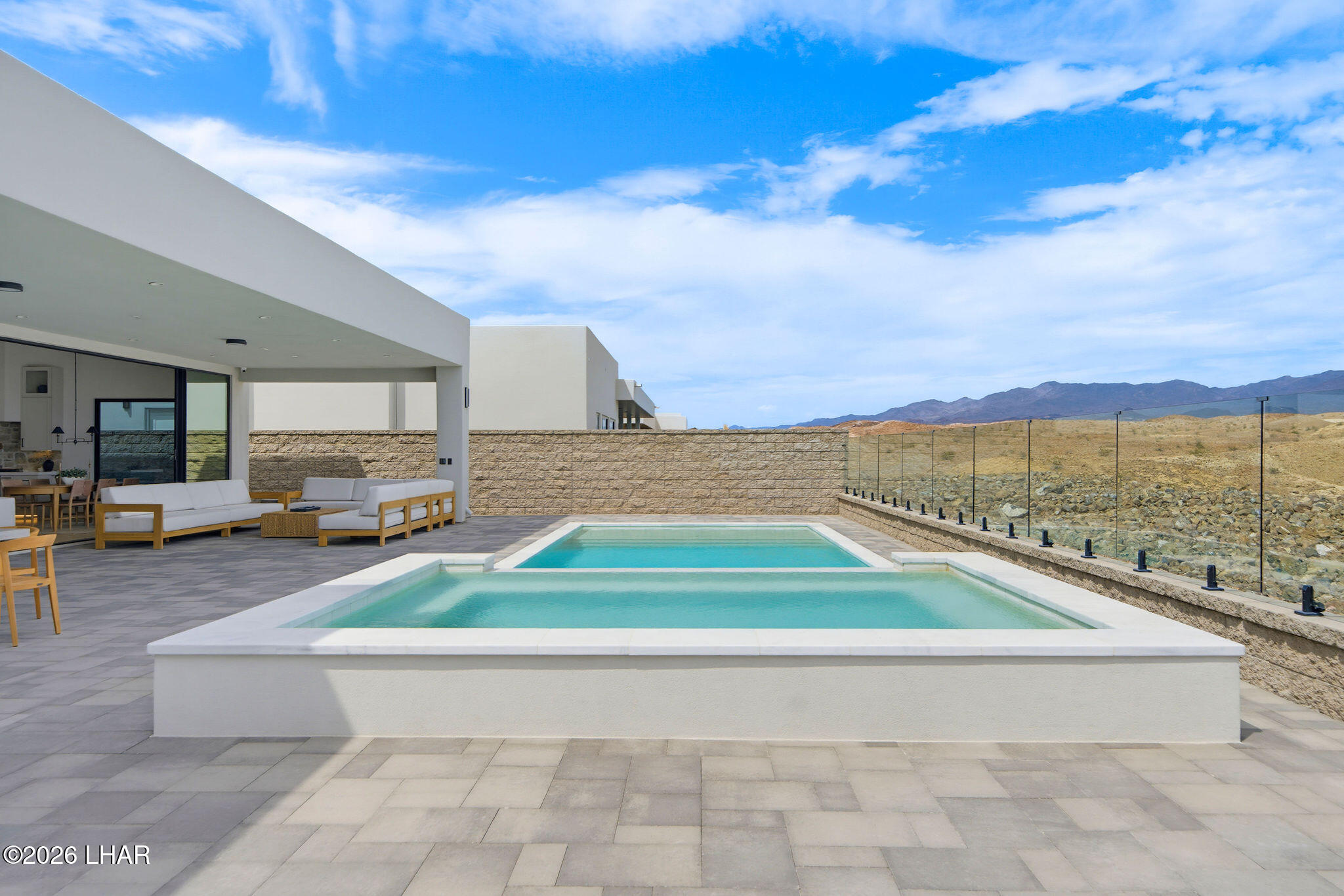 2562 Flat Irons Ln