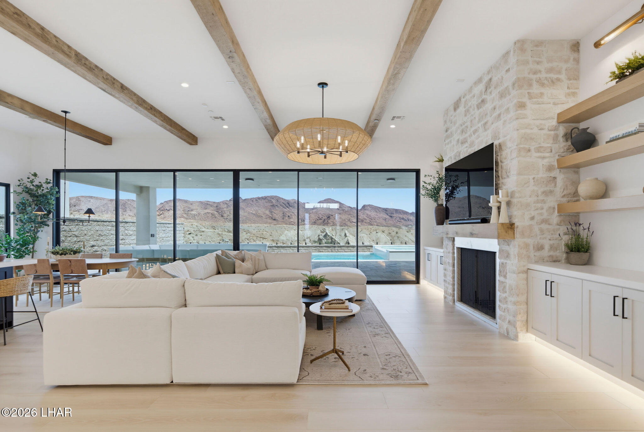 2562 Flat Irons Ln