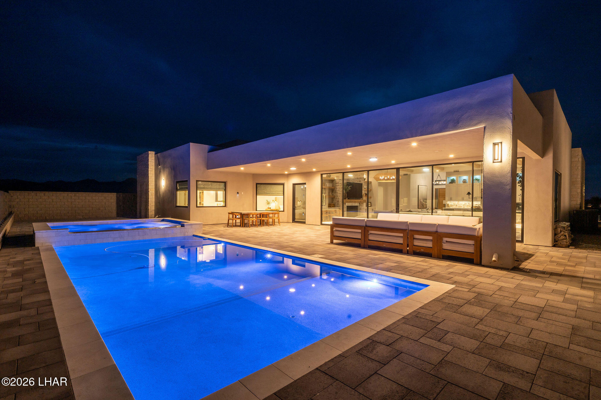 2562 Flat Irons Ln