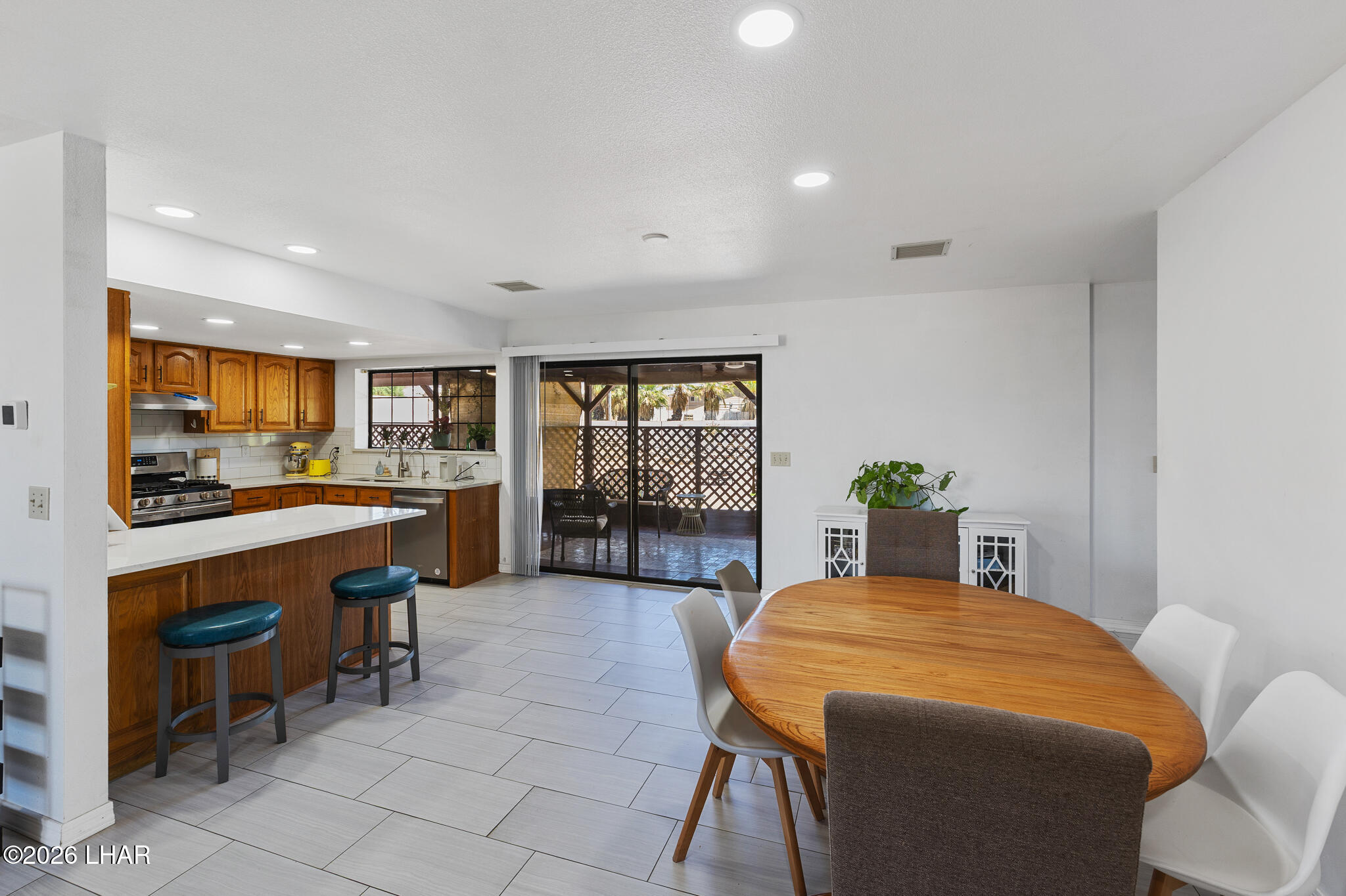 3800 Monterey Dr