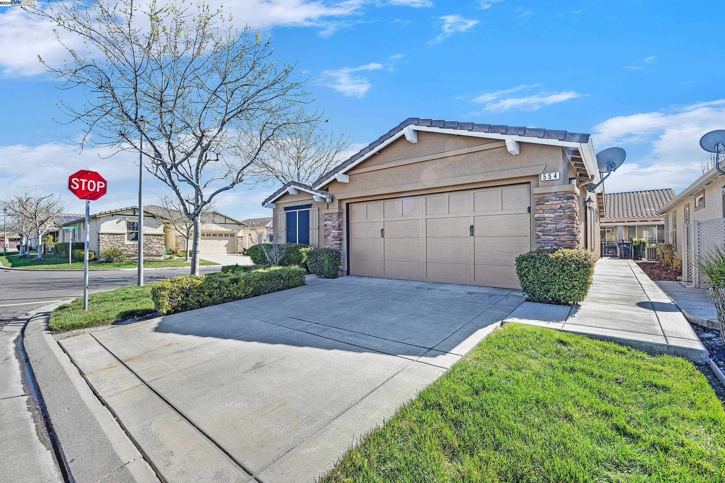 554 Anglebrook