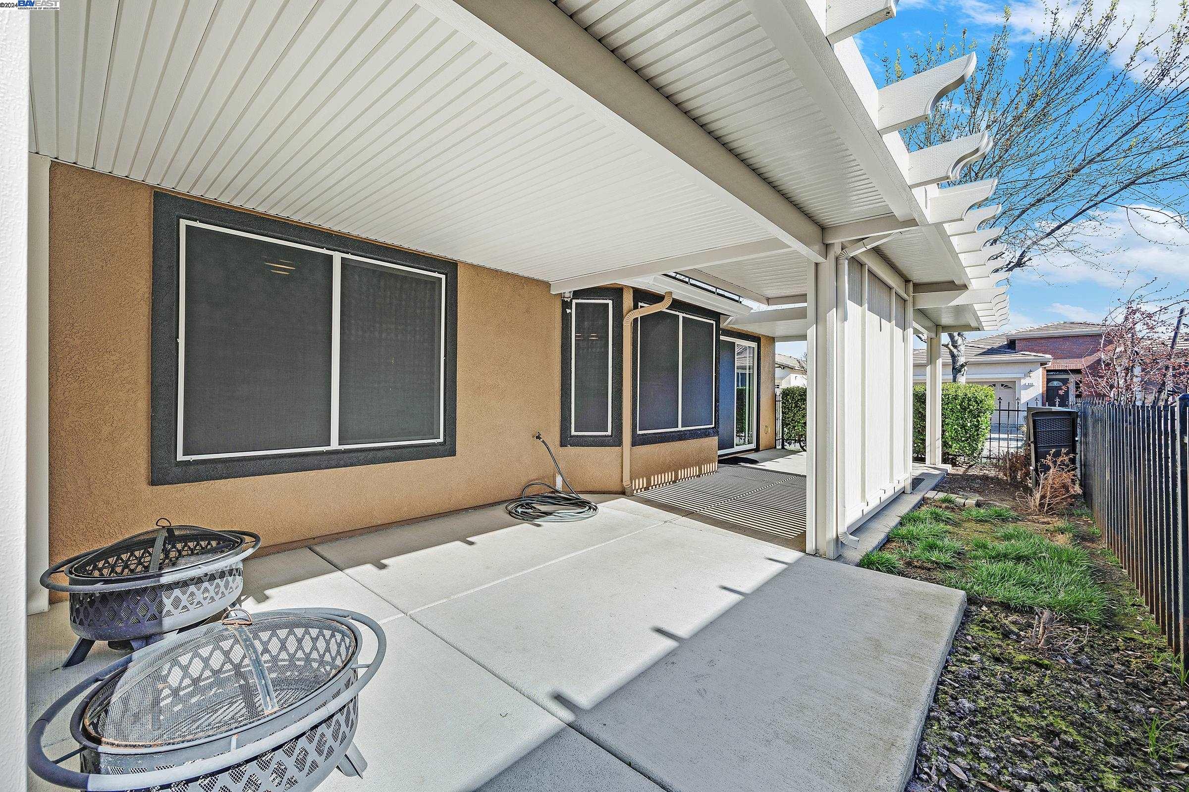 554 Anglebrook