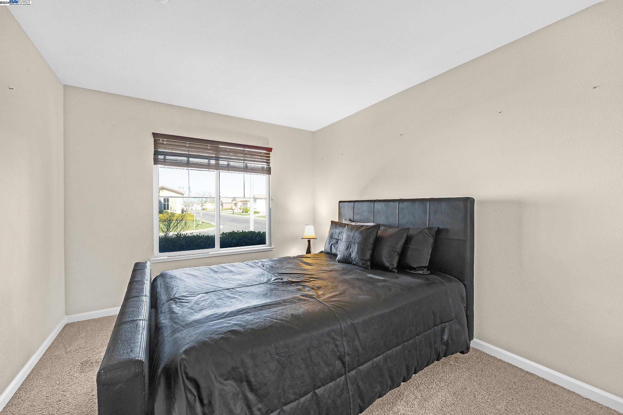 554 Anglebrook