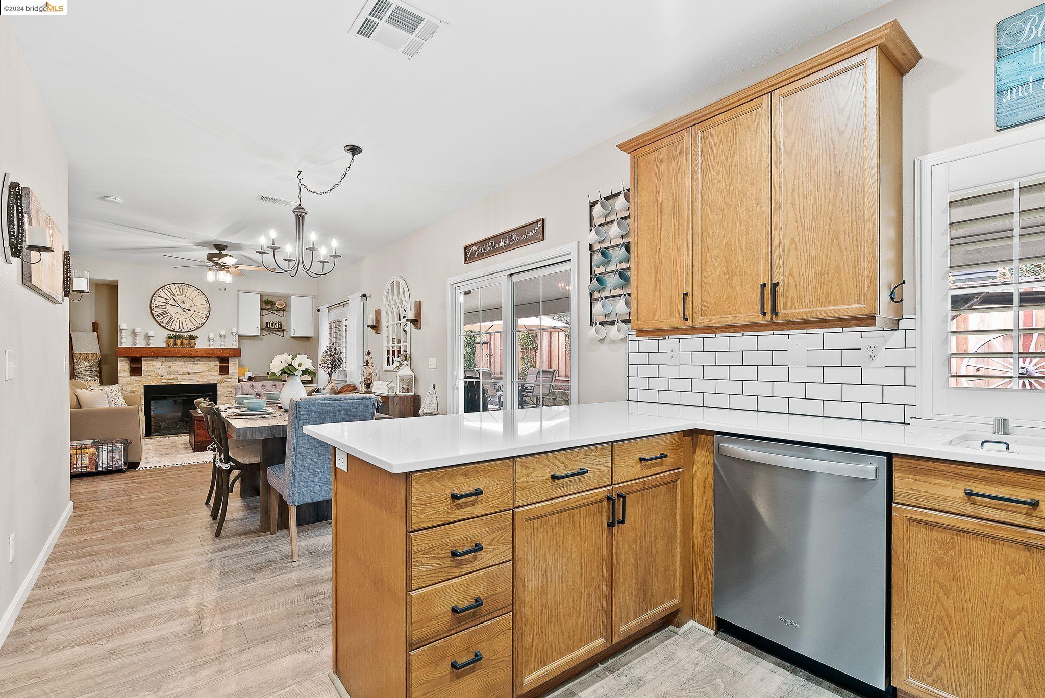 1792 Corte Vista St