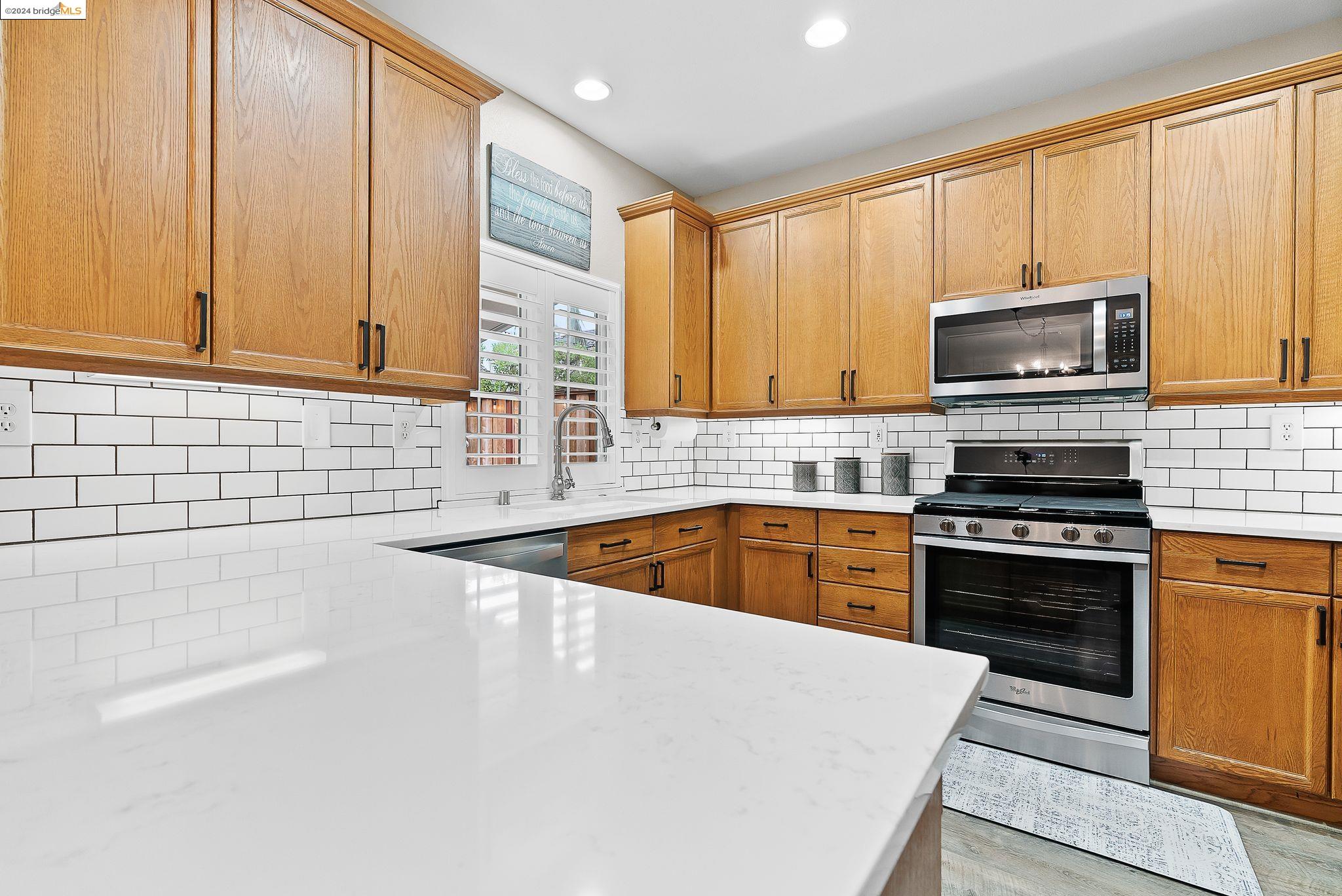 1792 Corte Vista St