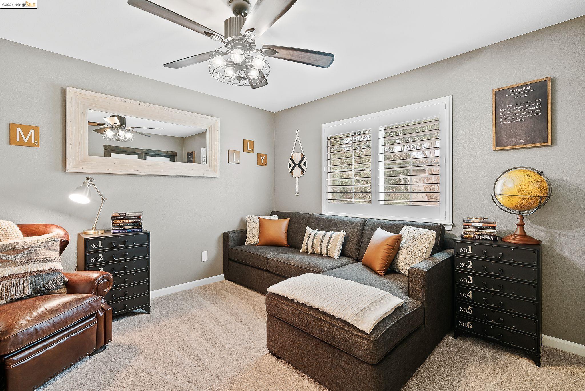 1792 Corte Vista St