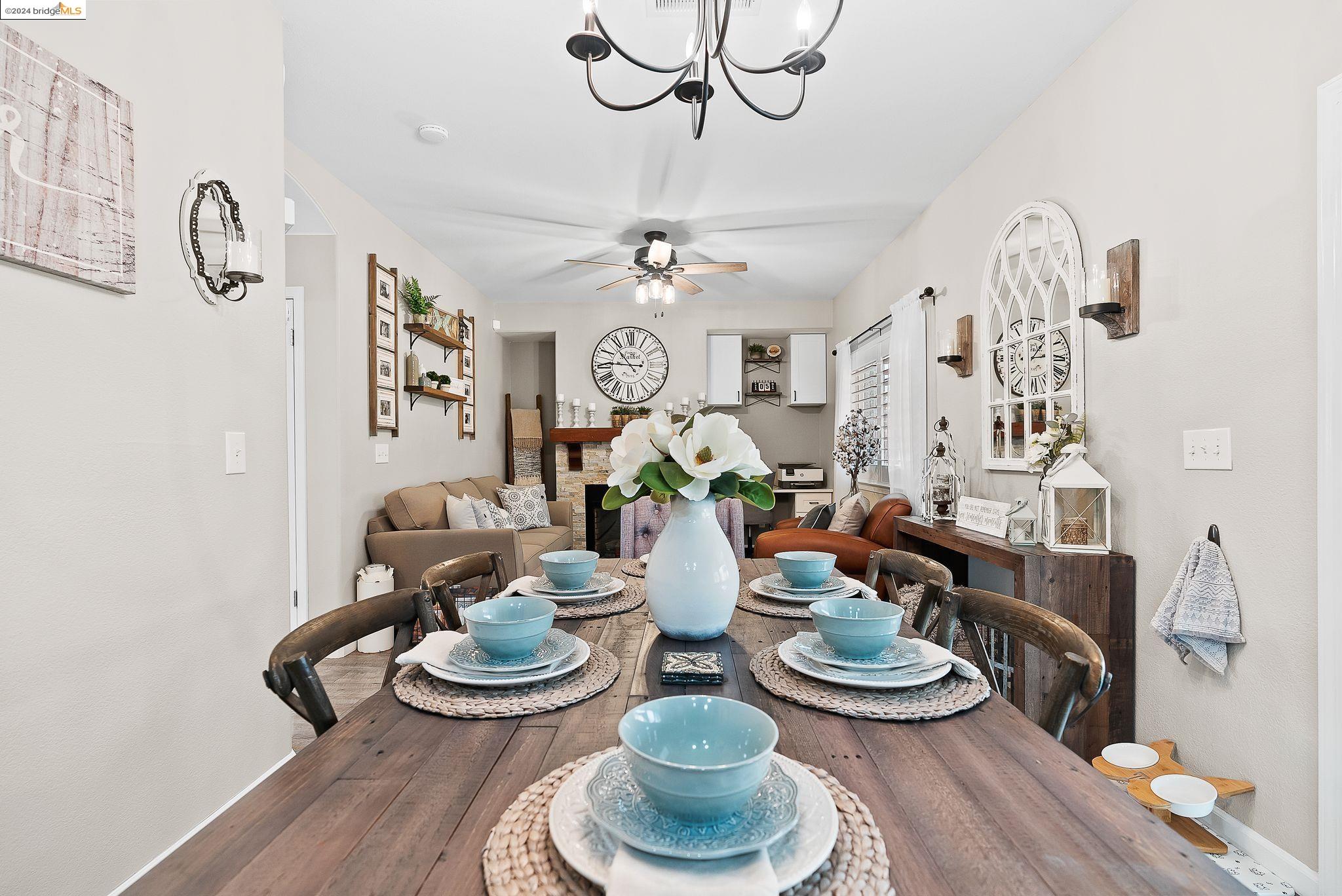 1792 Corte Vista St