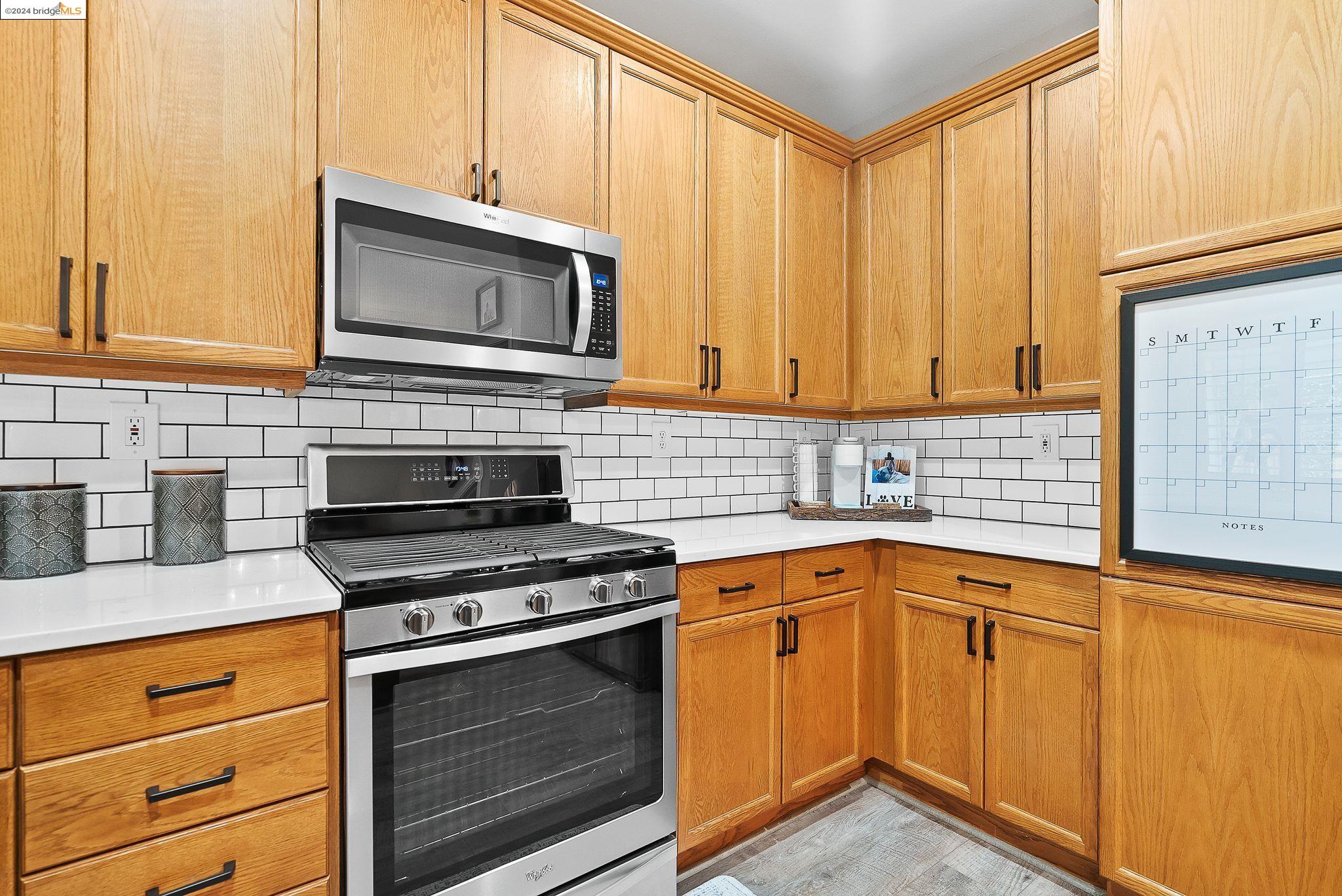 1792 Corte Vista St