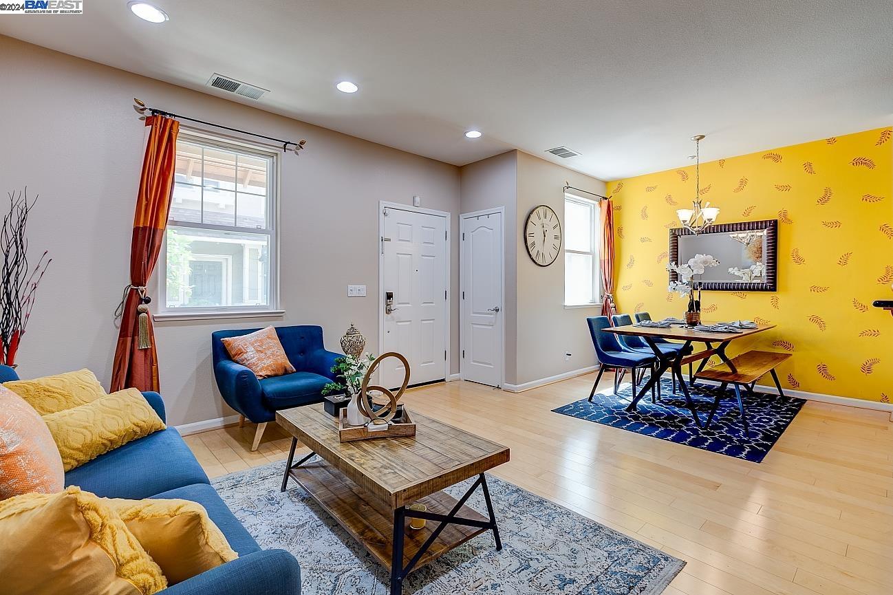 436 Boulder Ter