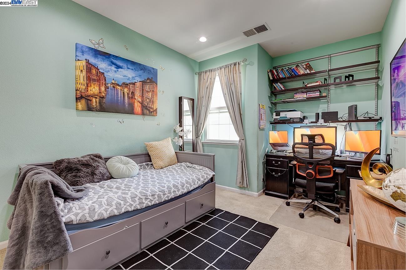 436 Boulder Ter