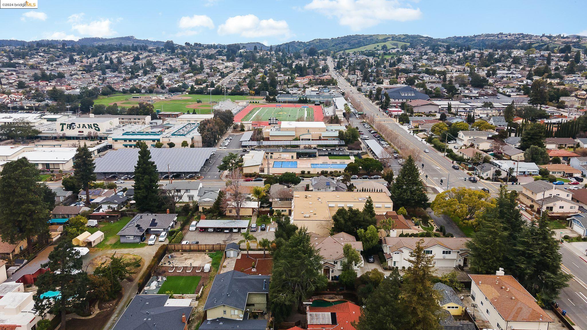 19705 Redwood Rd
