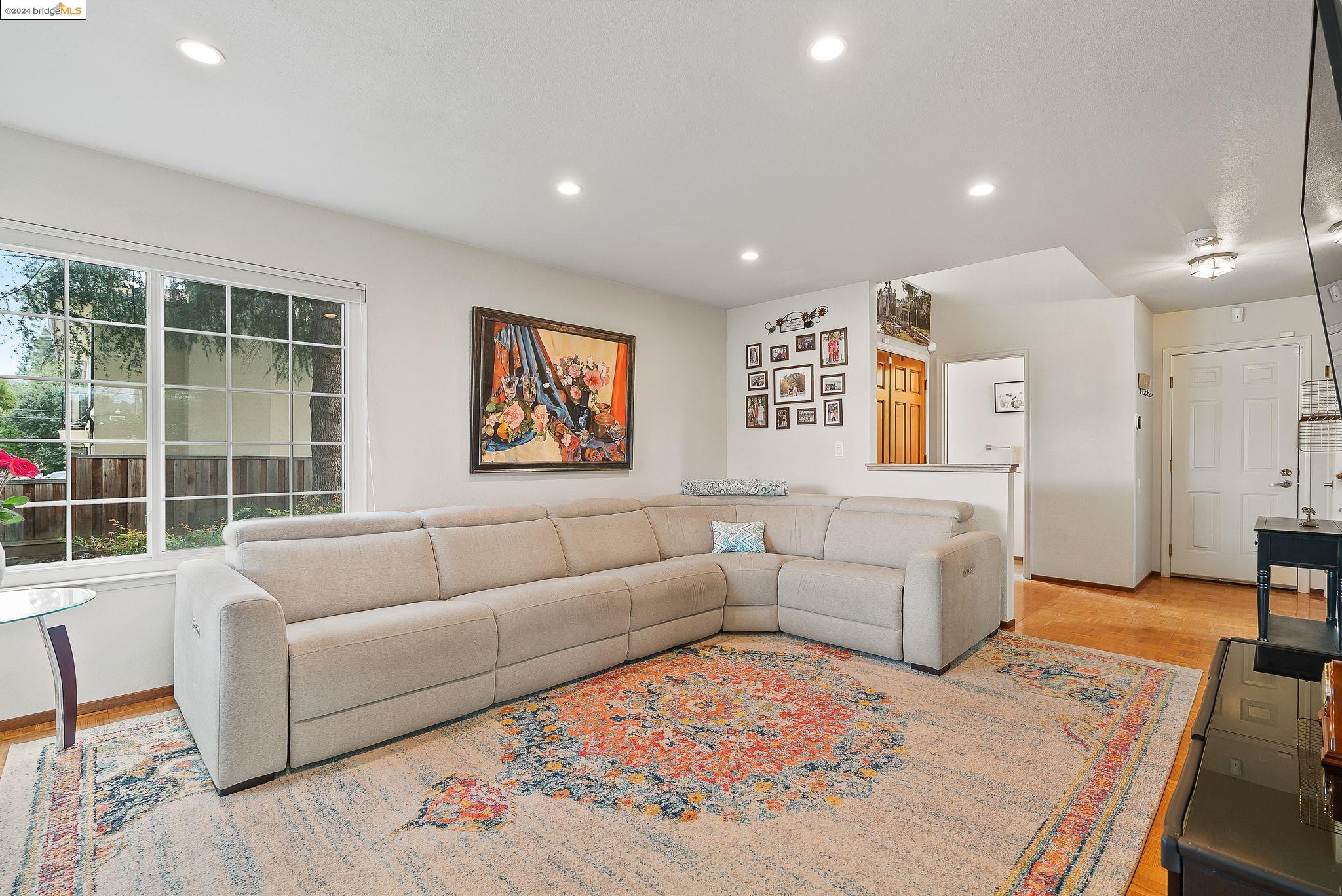 19705 Redwood Rd