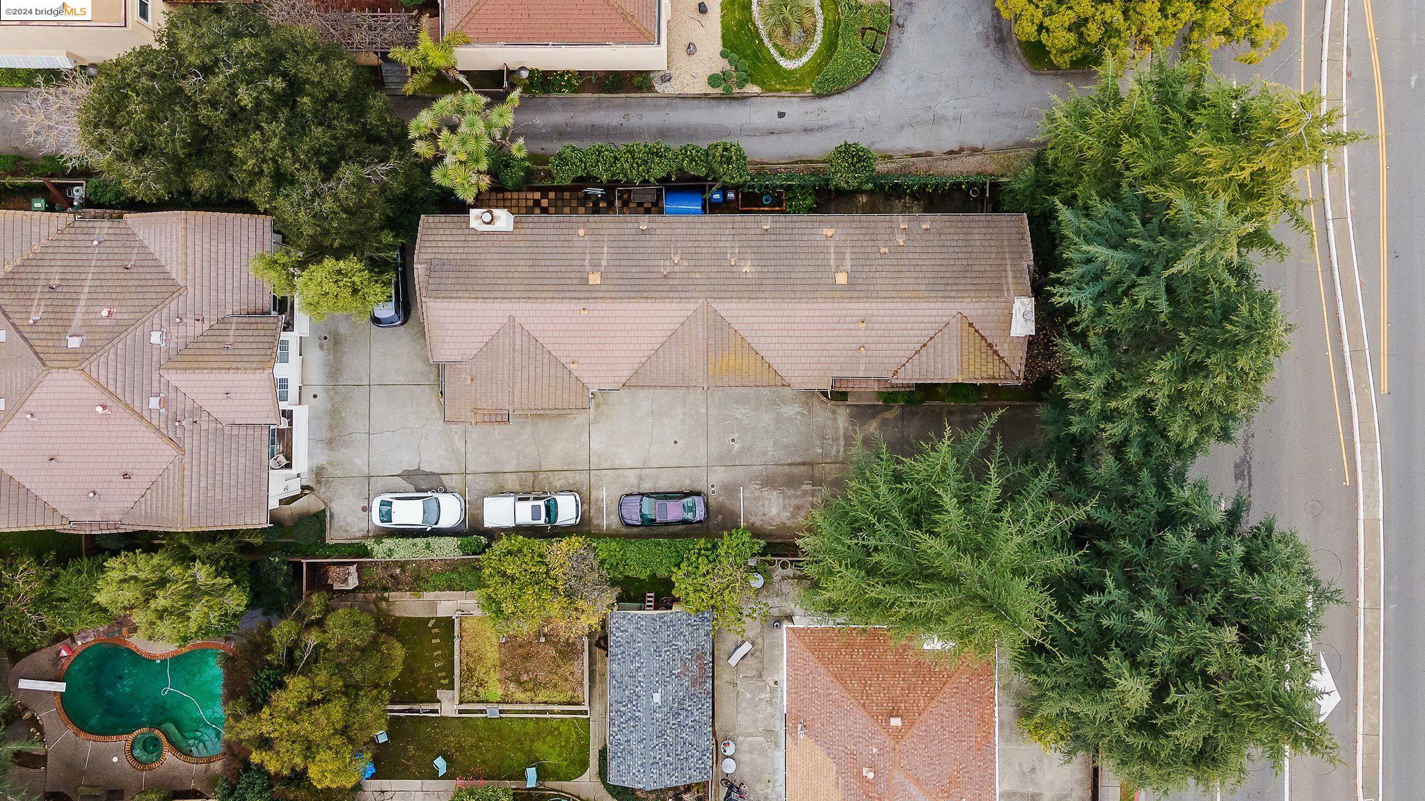 19705 Redwood Rd