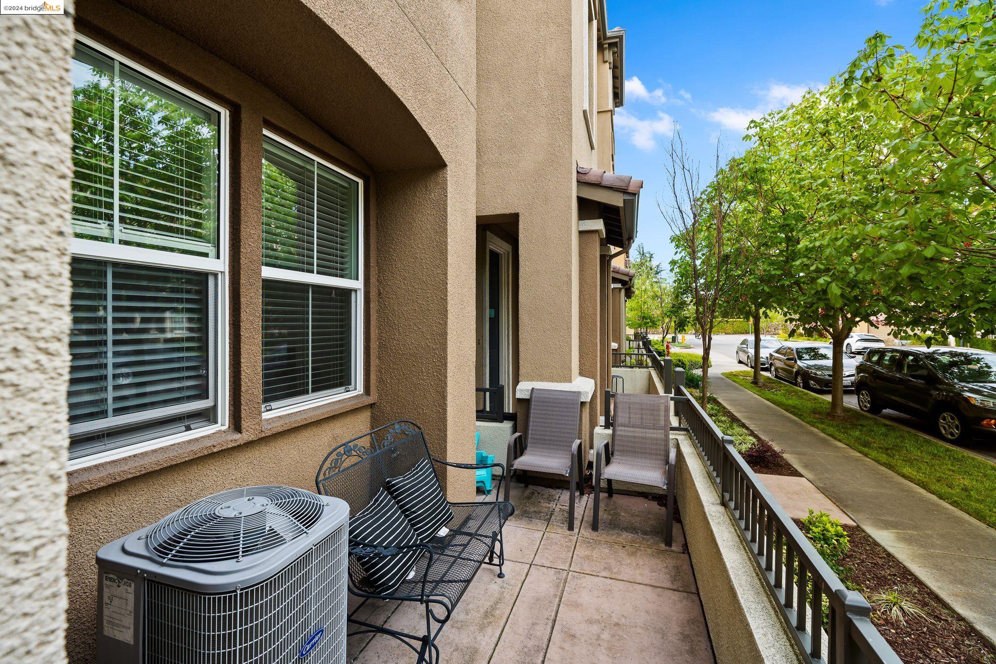 253 Sullivan Way