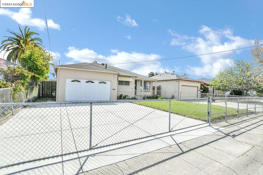 428 Wisteria Dr