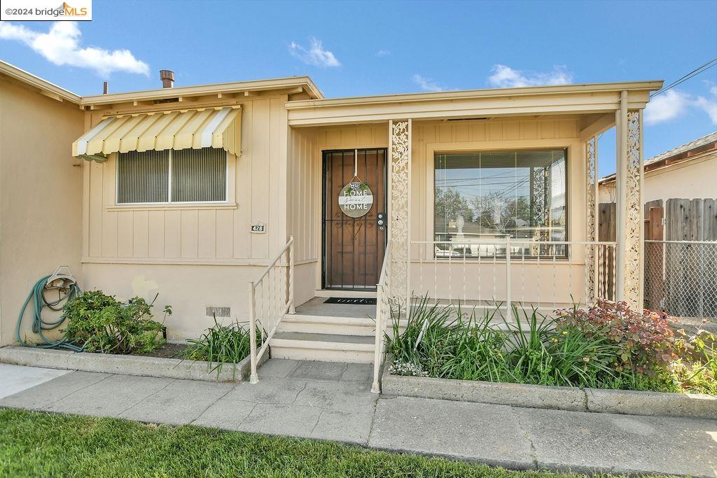 428 Wisteria Dr