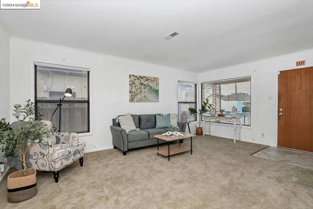 428 Wisteria Dr