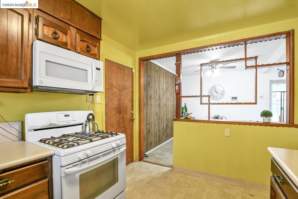 428 Wisteria Dr