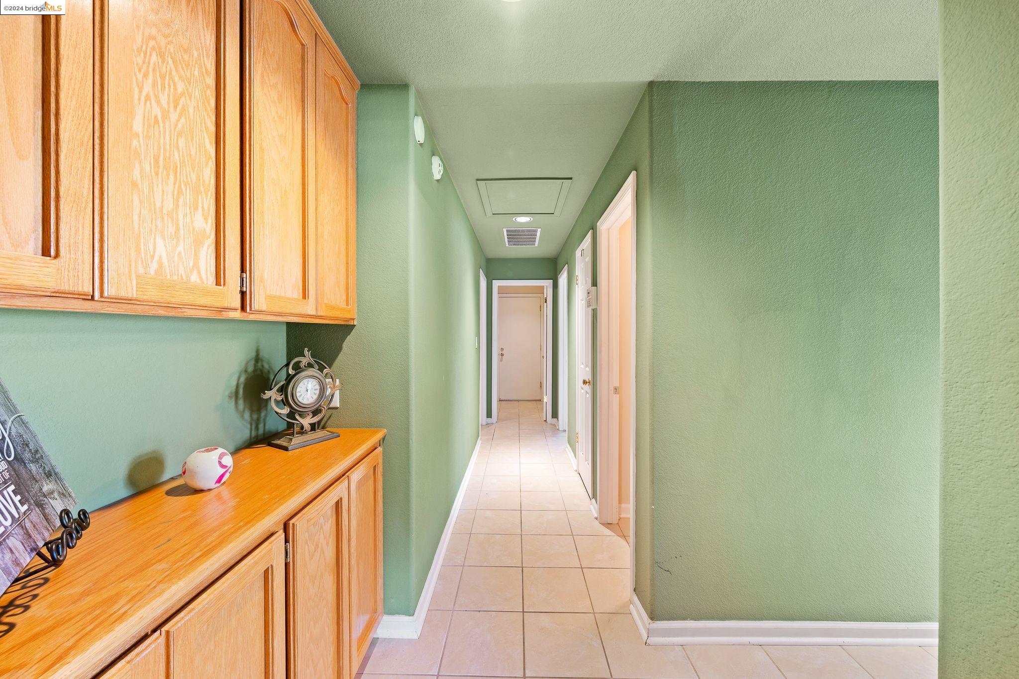4444 Rock Island Dr