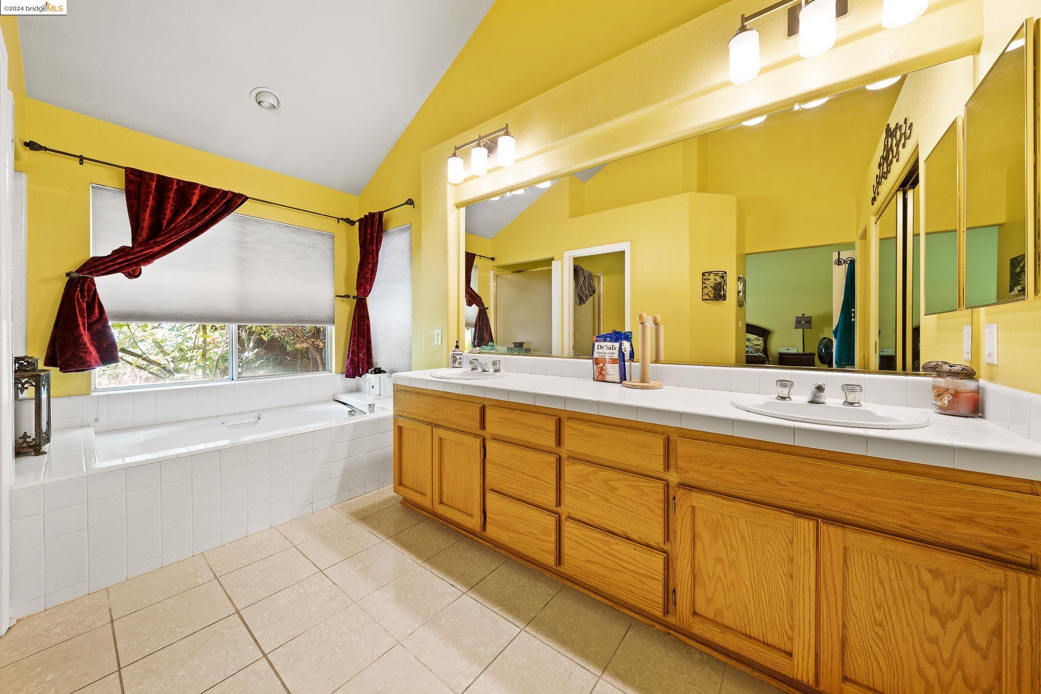 4444 Rock Island Dr