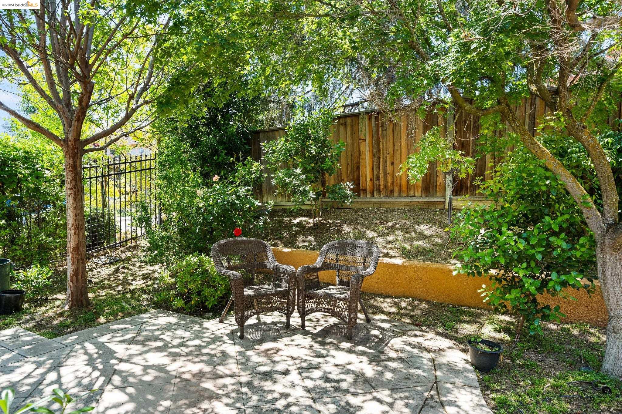 4444 Rock Island Dr