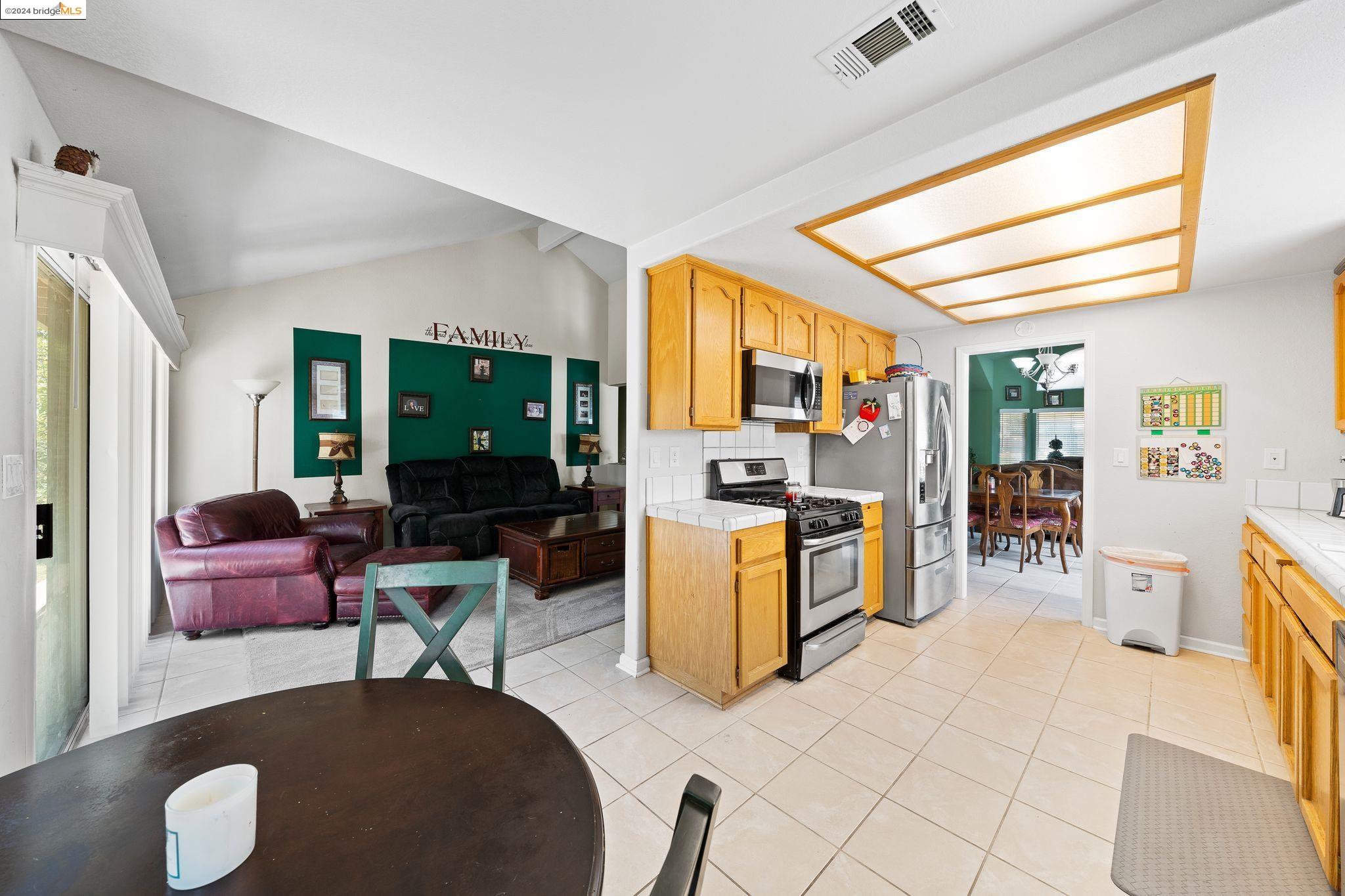 4444 Rock Island Dr