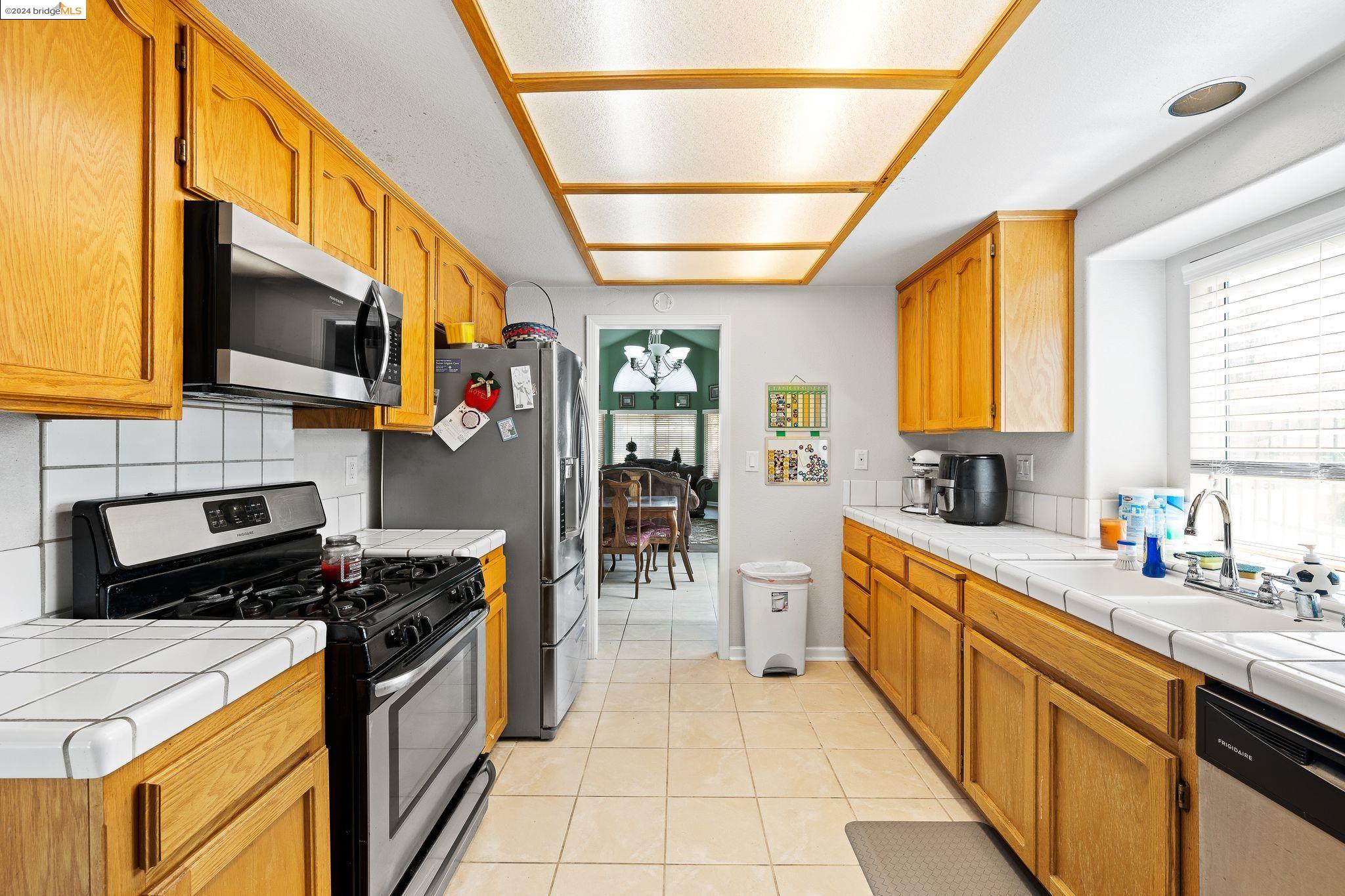 4444 Rock Island Dr