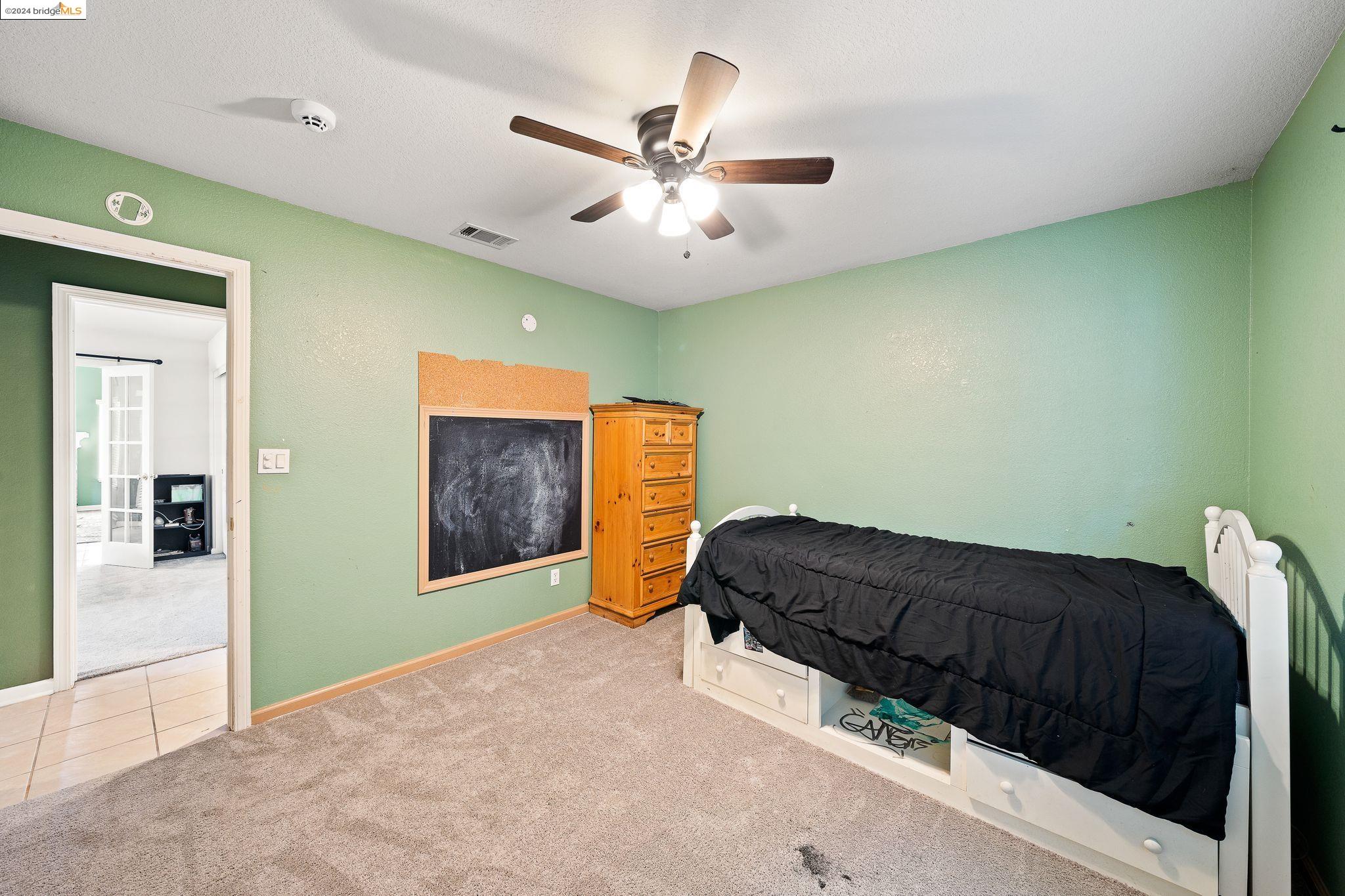 4444 Rock Island Dr