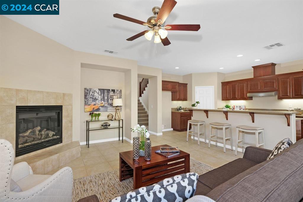 8609 Livingston Way