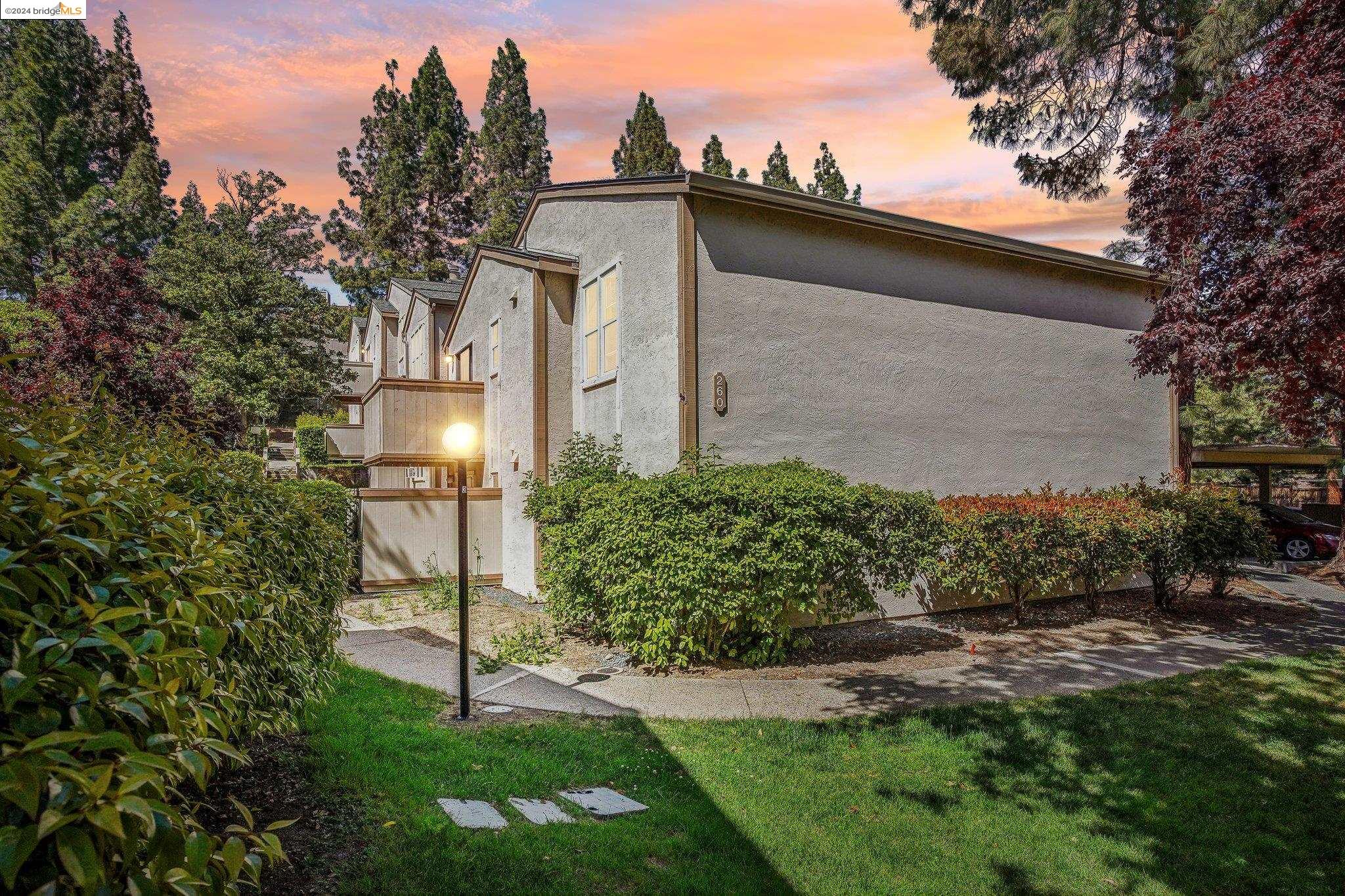 260 Chilpancingo Pkwy # 25