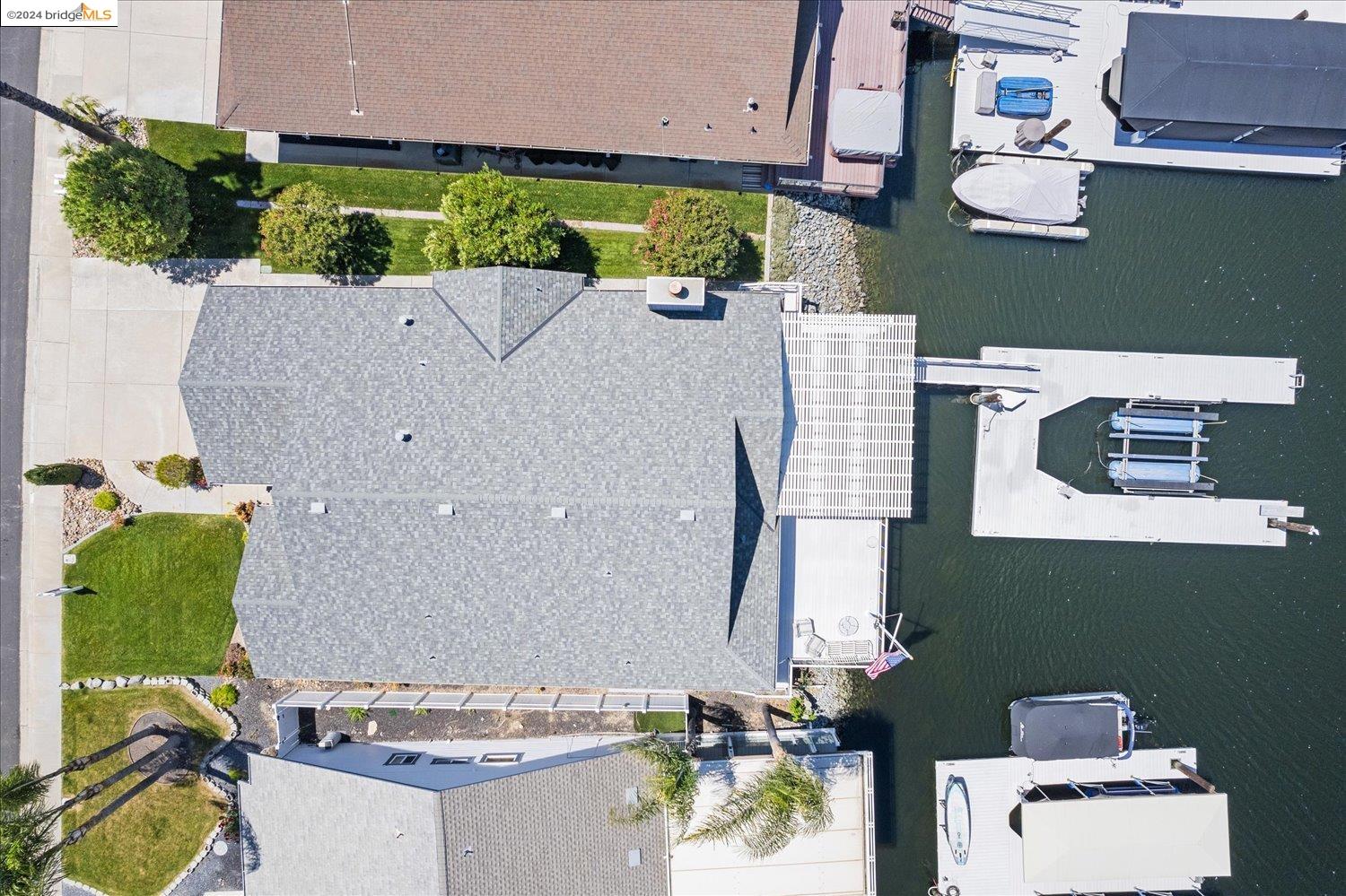 5631 Starboard Dr