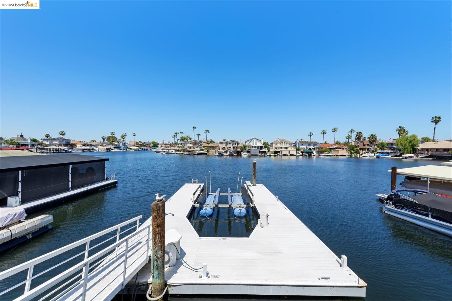 5631 Starboard Dr