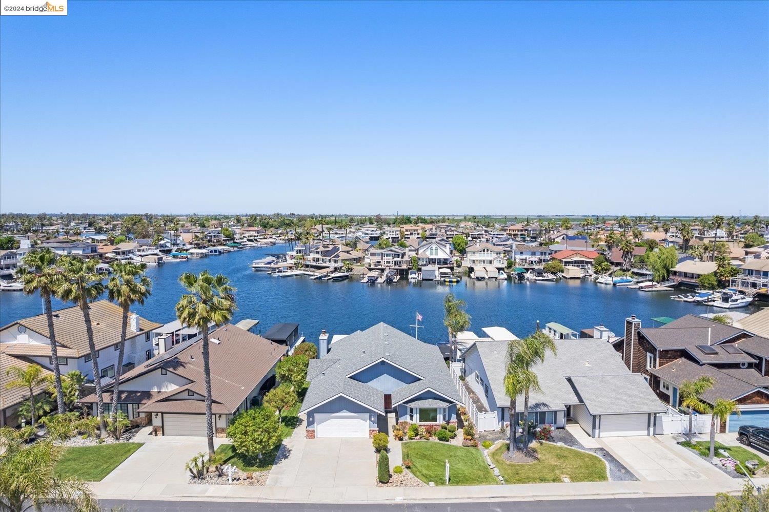5631 Starboard Dr