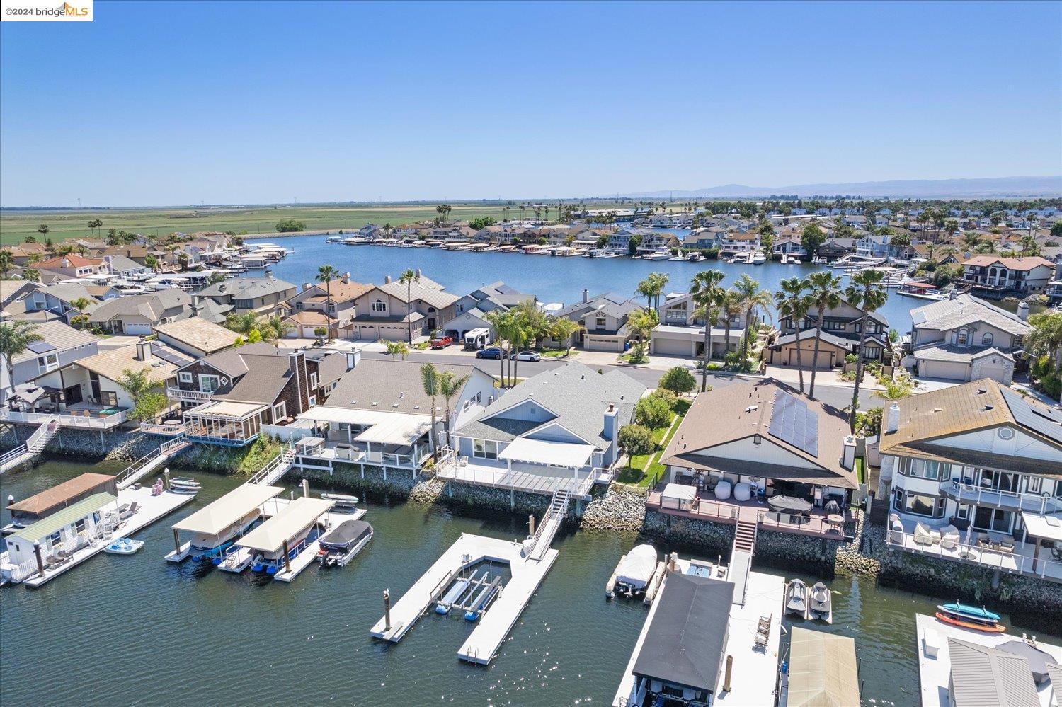 5631 Starboard Dr