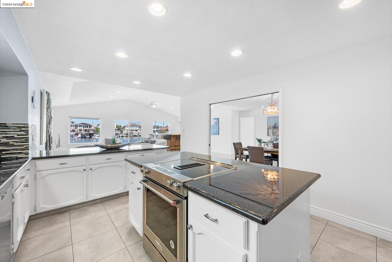 5631 Starboard Dr
