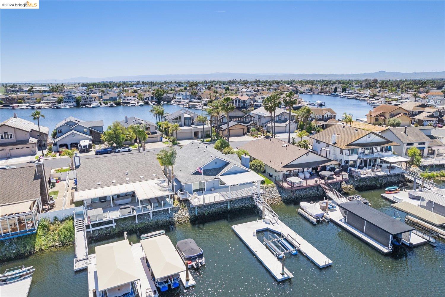 5631 Starboard Dr