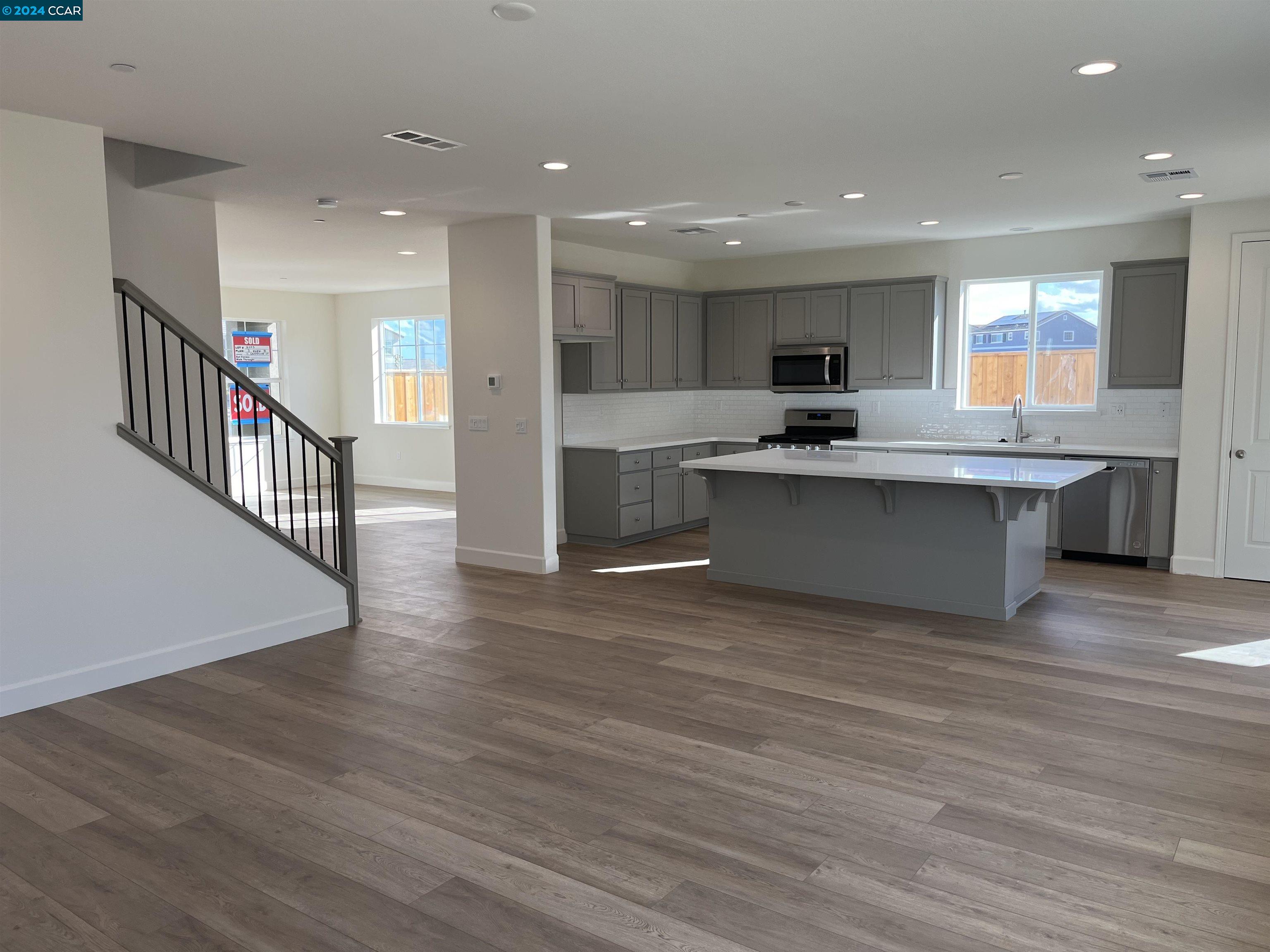 11 Grapevine Ct