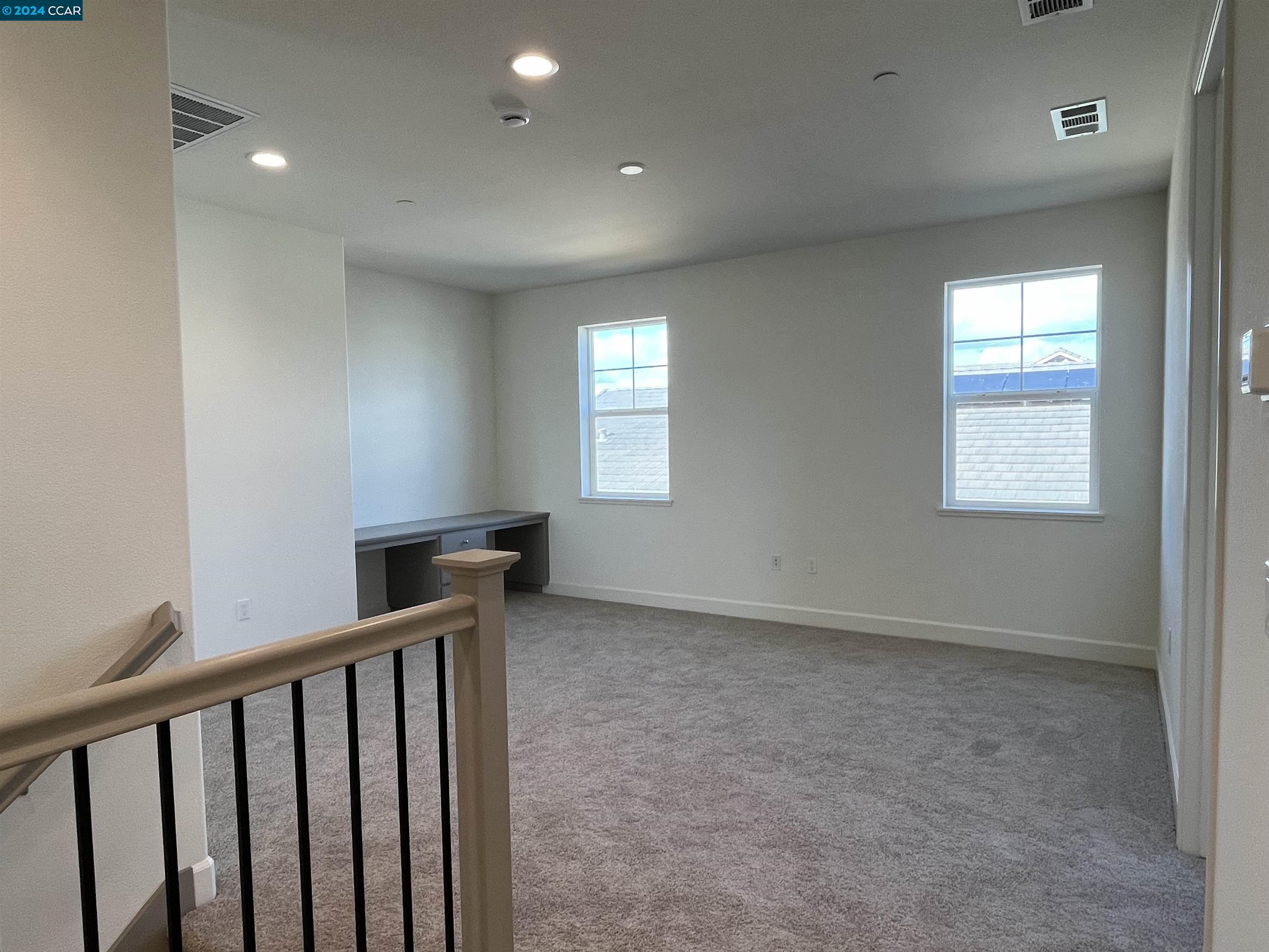 11 Grapevine Ct
