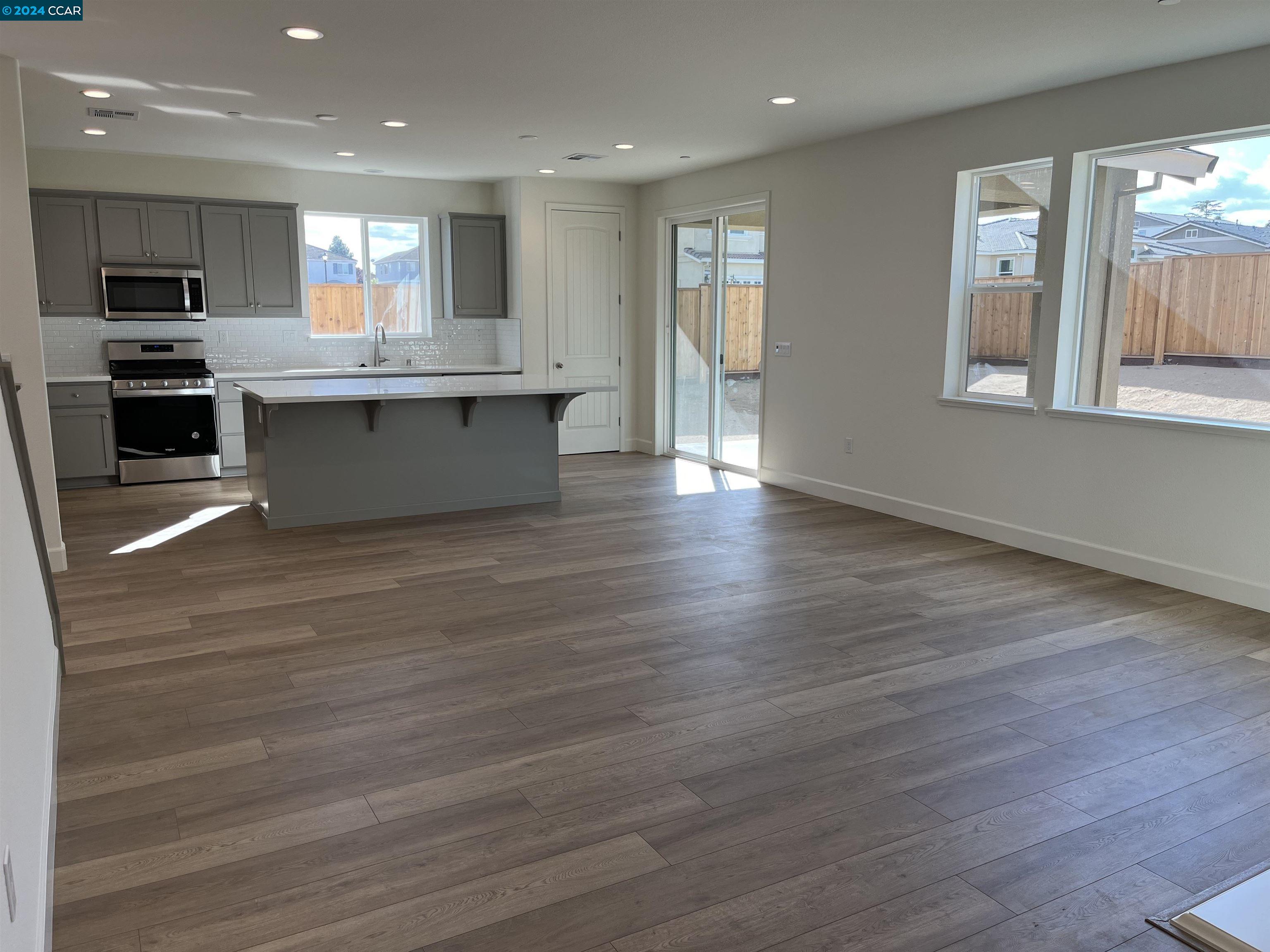 11 Grapevine Ct