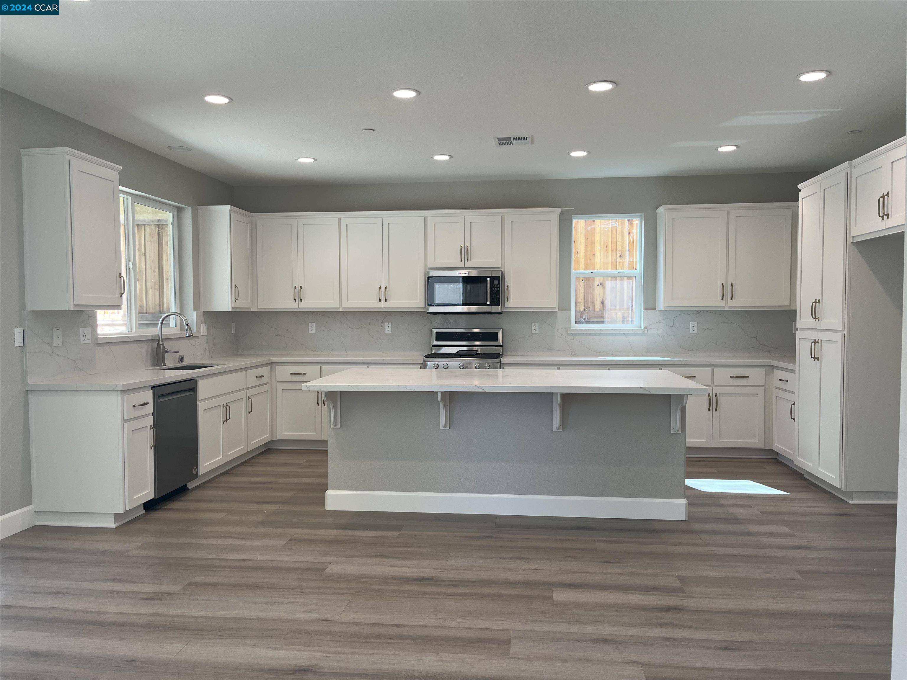 3329 Vista Meadows Dr
