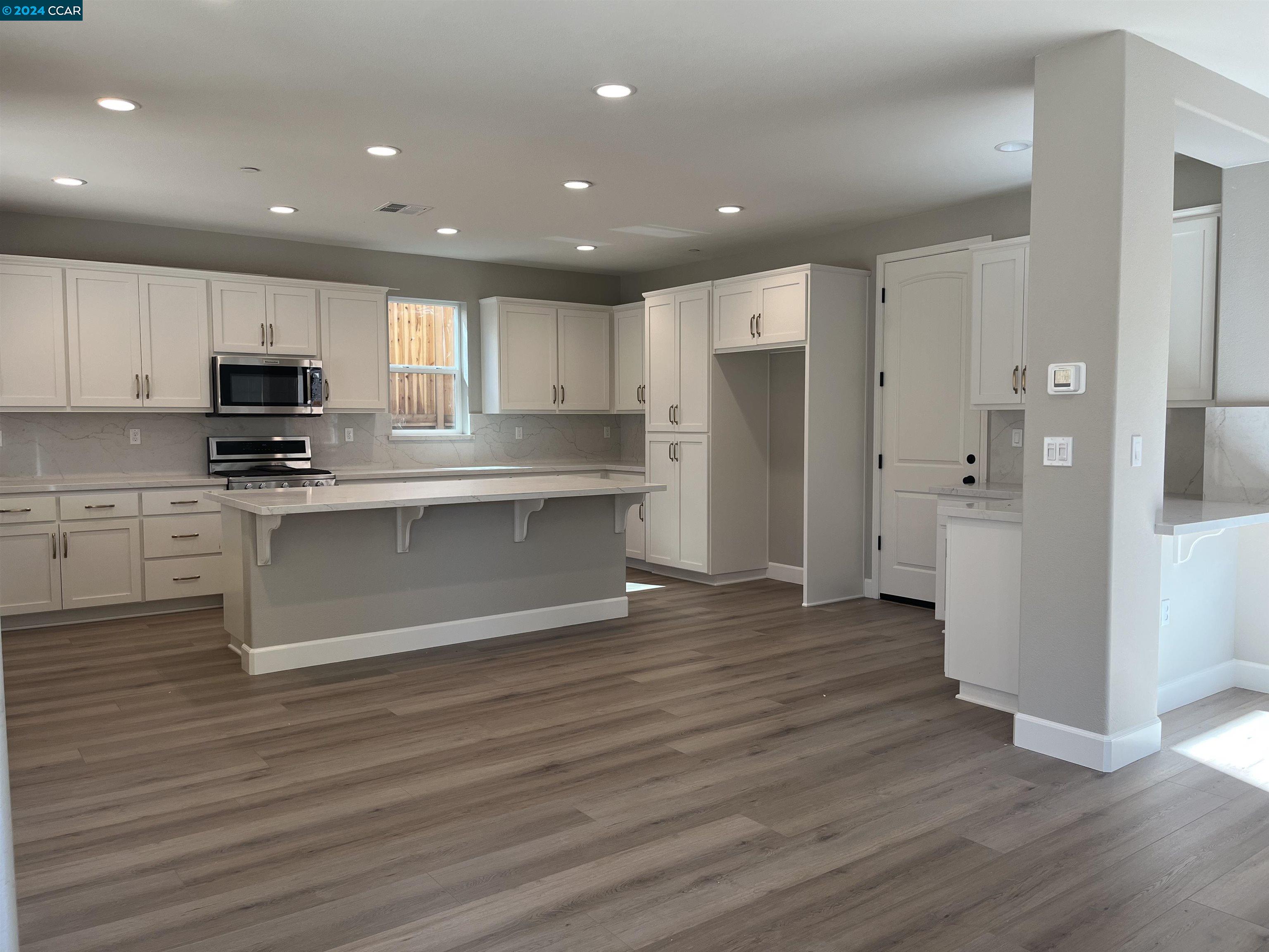 3329 Vista Meadows Dr