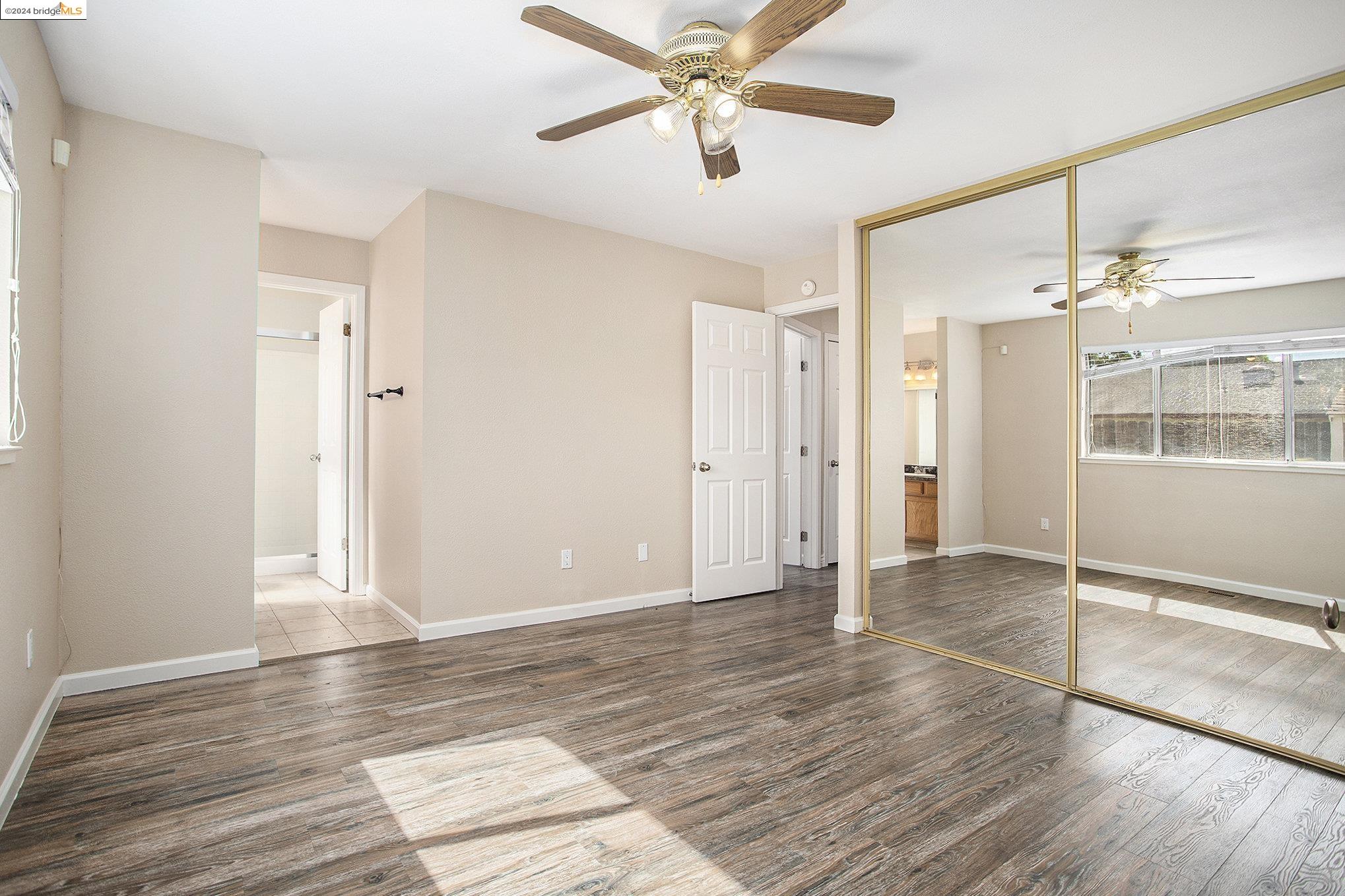 1410 Port Ct